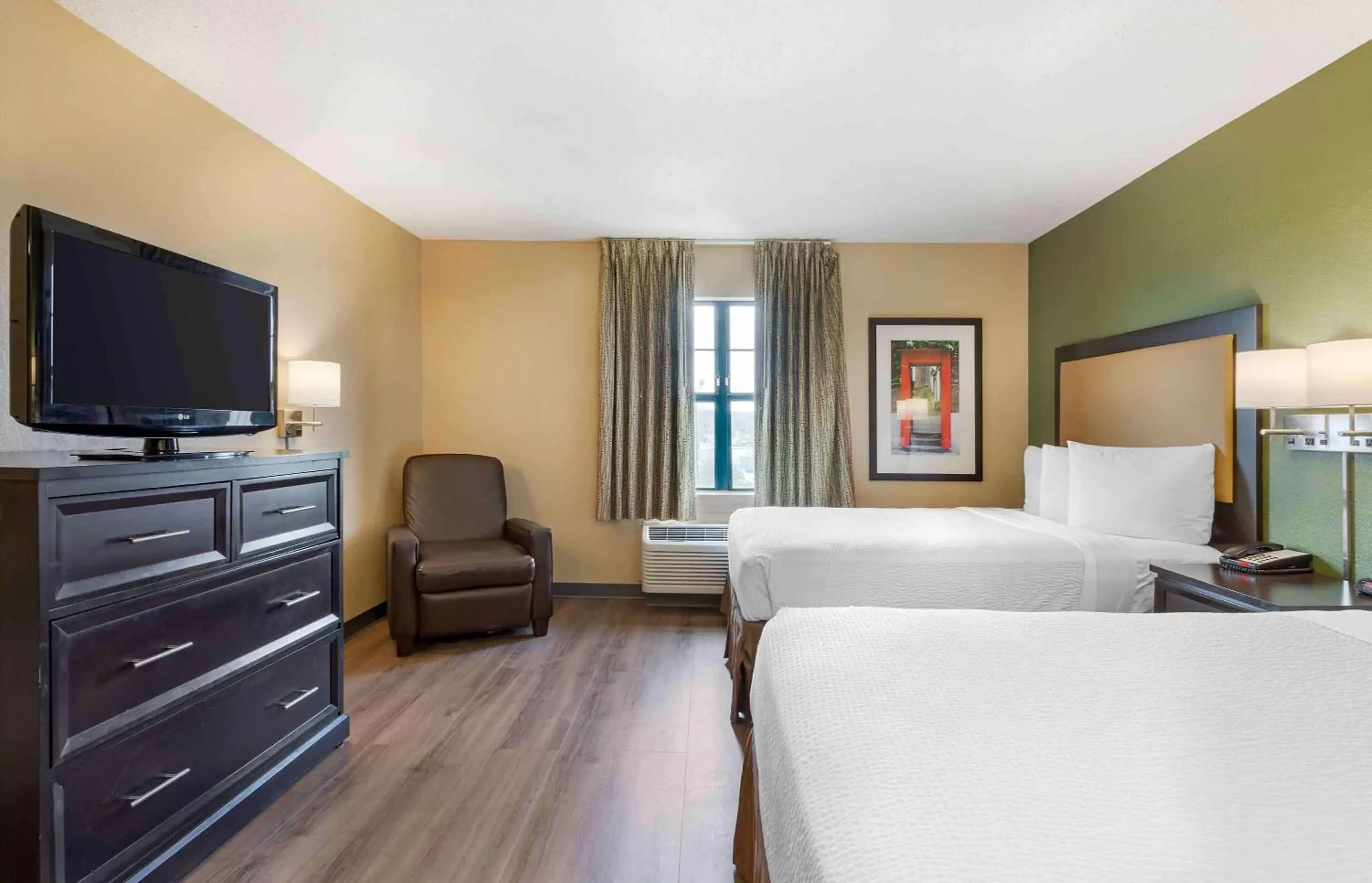 Bedroom, TV/Entertainment Center in Extended Stay America Suites - Greenville - Airport