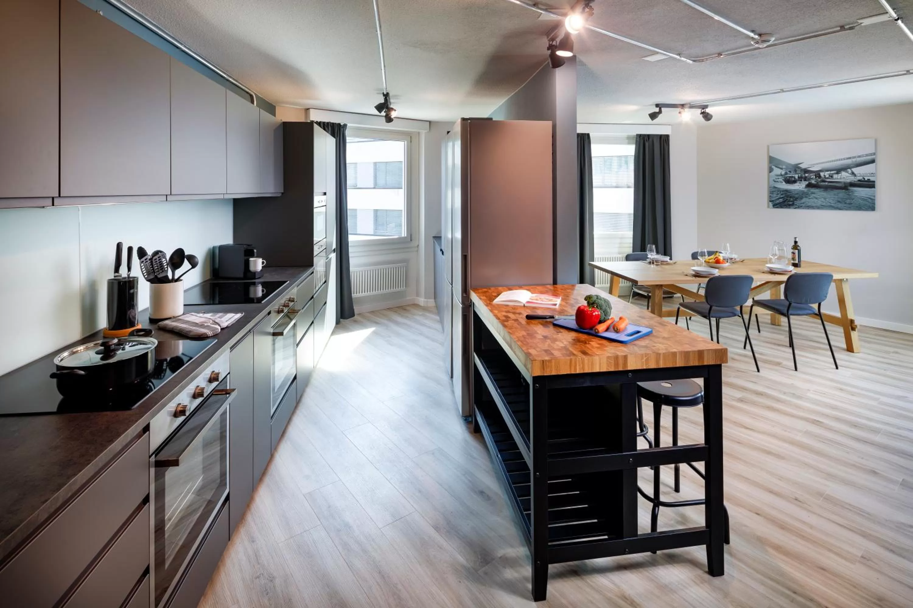 Communal kitchen in Hotel Welcome Inn