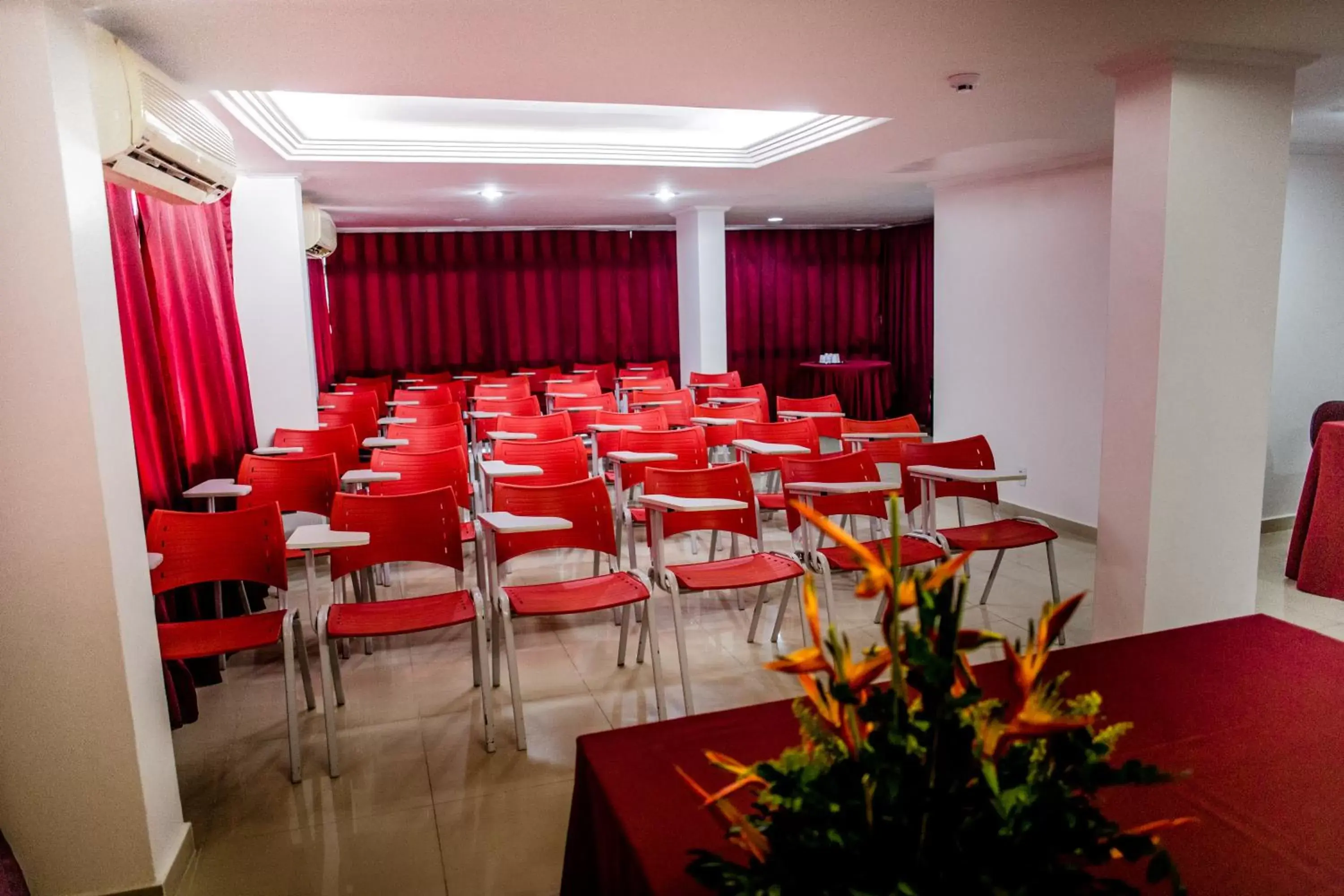 Meeting/conference room in Reis Palace Hotel