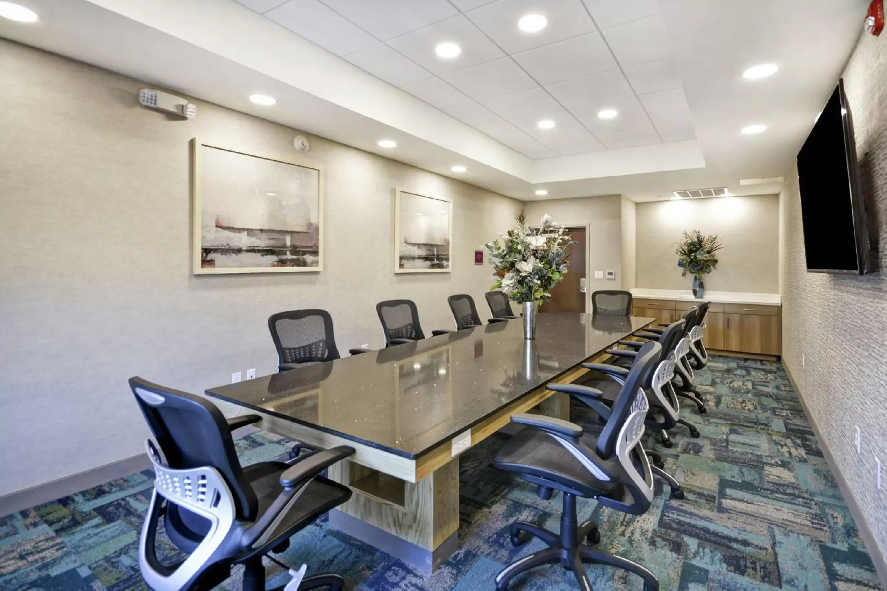 Meeting/conference room in Home2 Suites By Hilton Warner Robins
