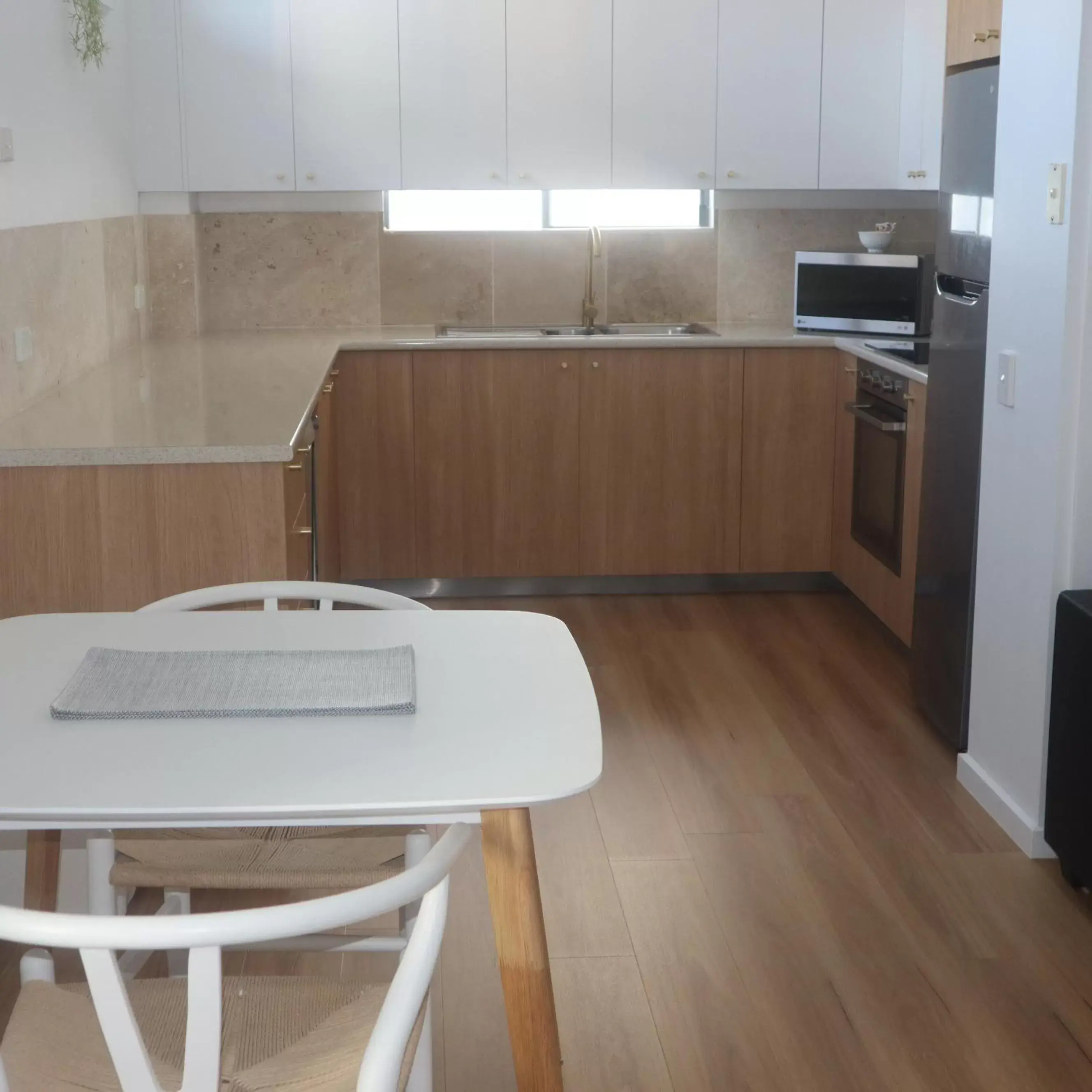 Kitchen or kitchenette, Kitchen/Kitchenette in Coolum Beach Resort