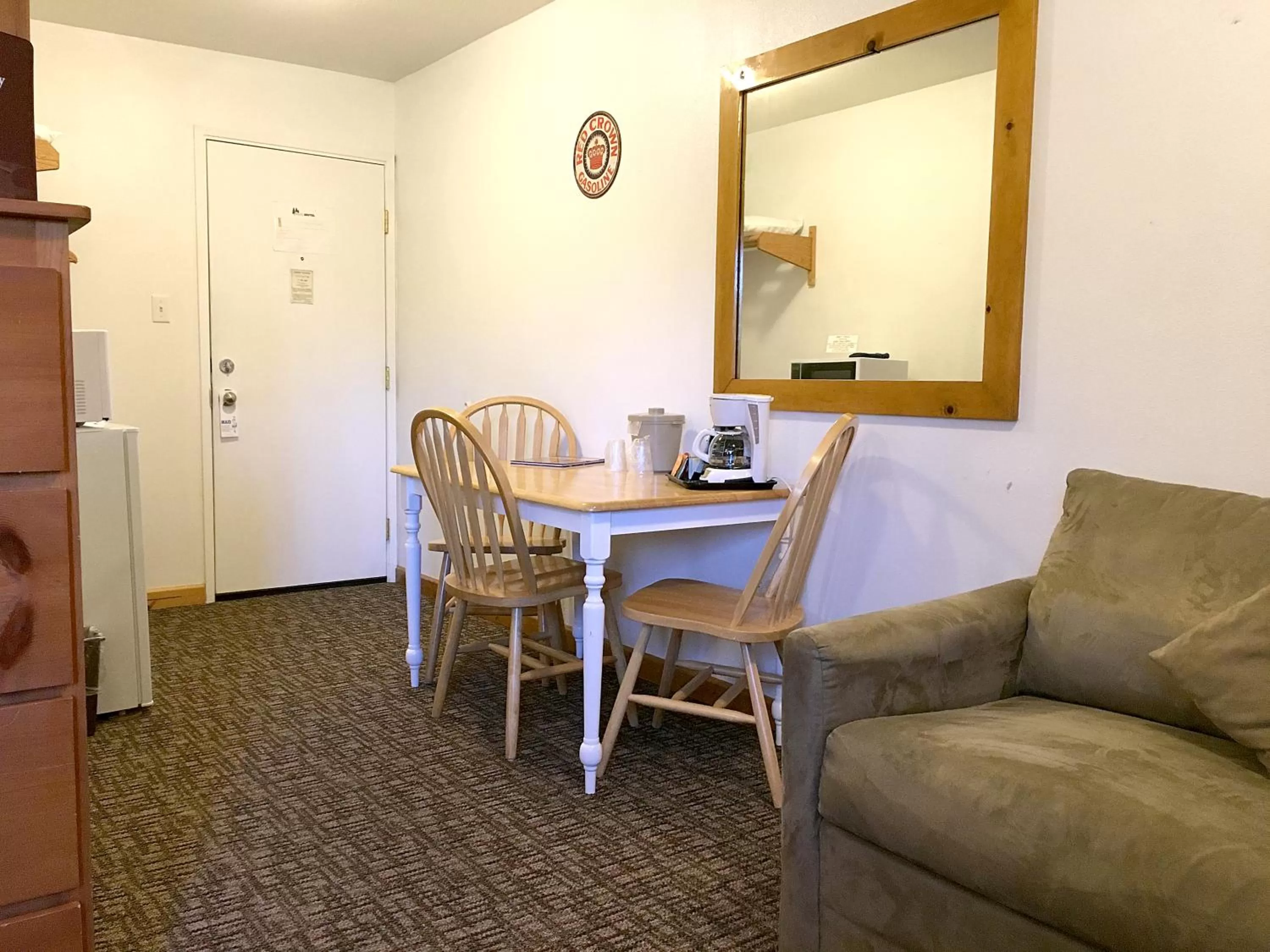 Park Motel and Cabins