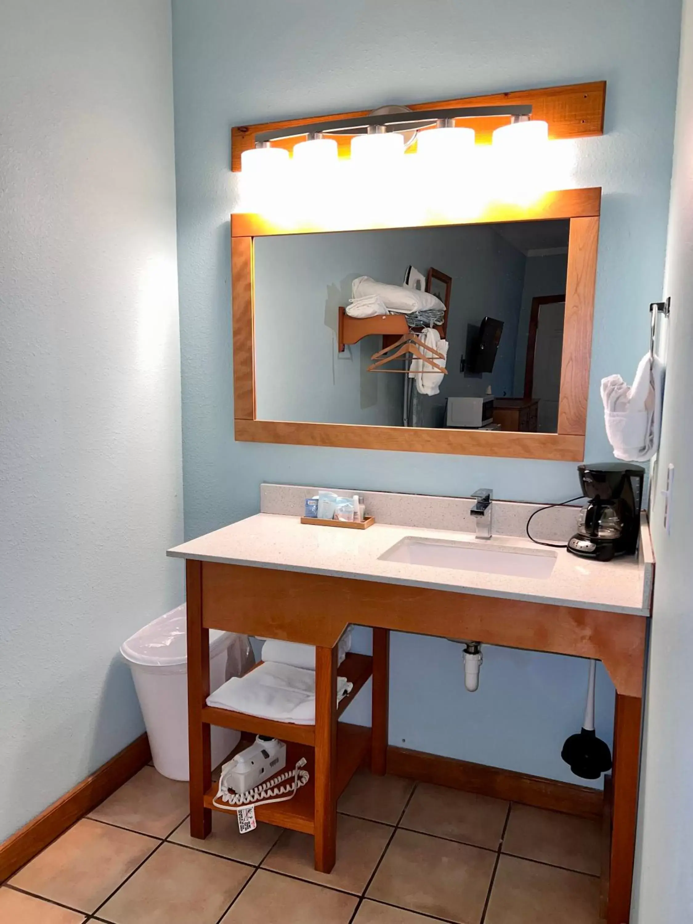 Bathroom in D&R Pelican Bay Resort