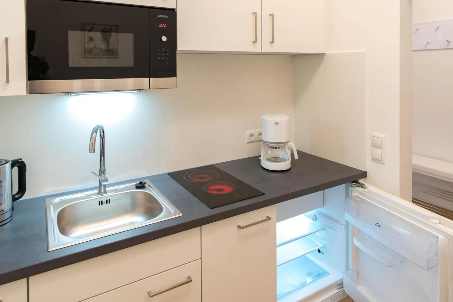 Kitchen or kitchenette, Kitchen/Kitchenette in Minihotel Graz Apartments