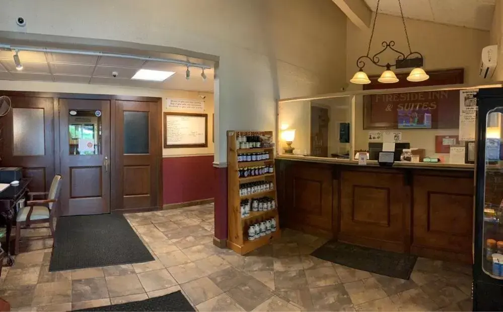 Lobby or reception in Fireside Inn and Suites Bangor