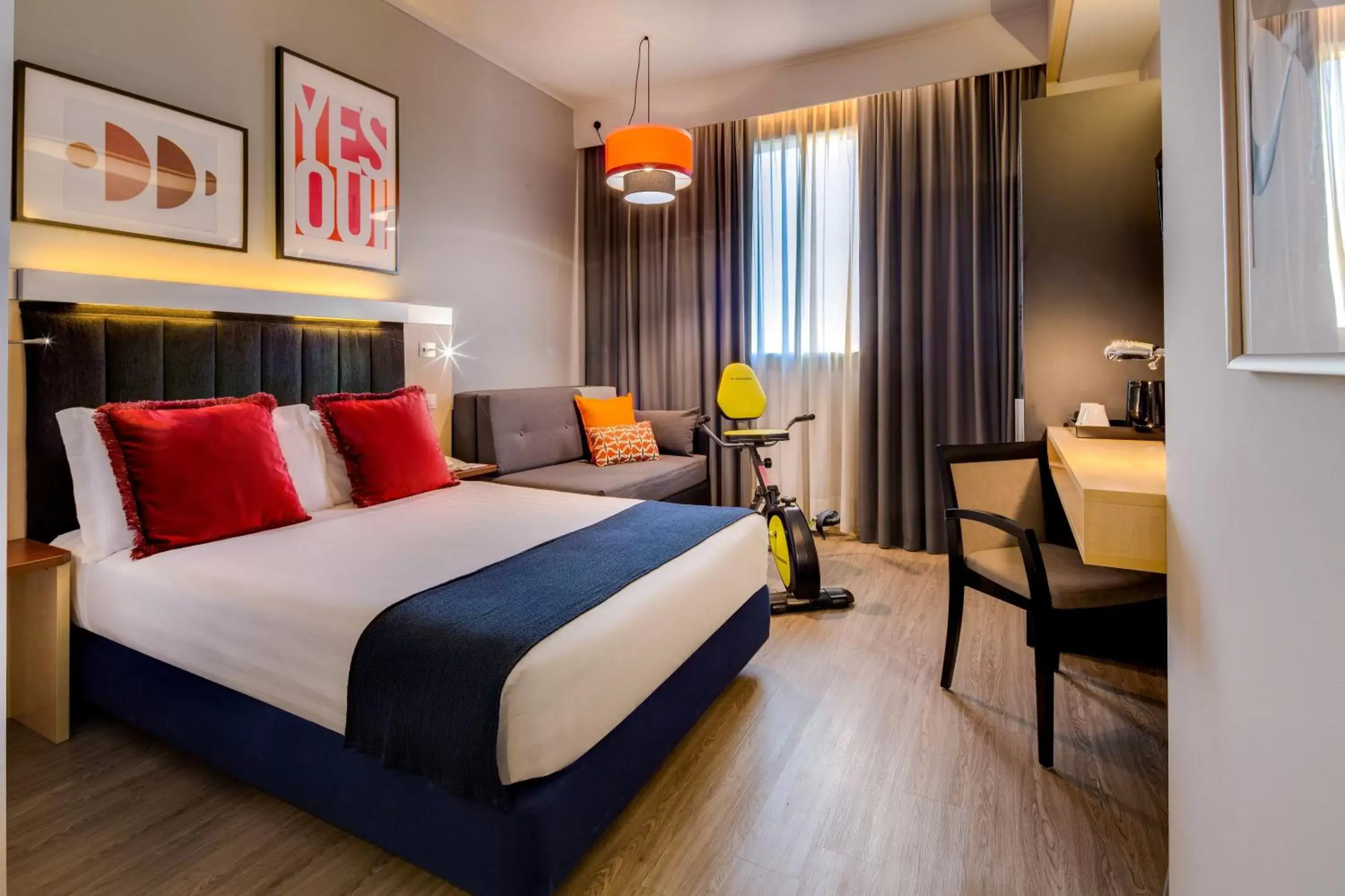 Bed, Room Photo in Holiday Inn Bologna - Fiera, an IHG Hotel
