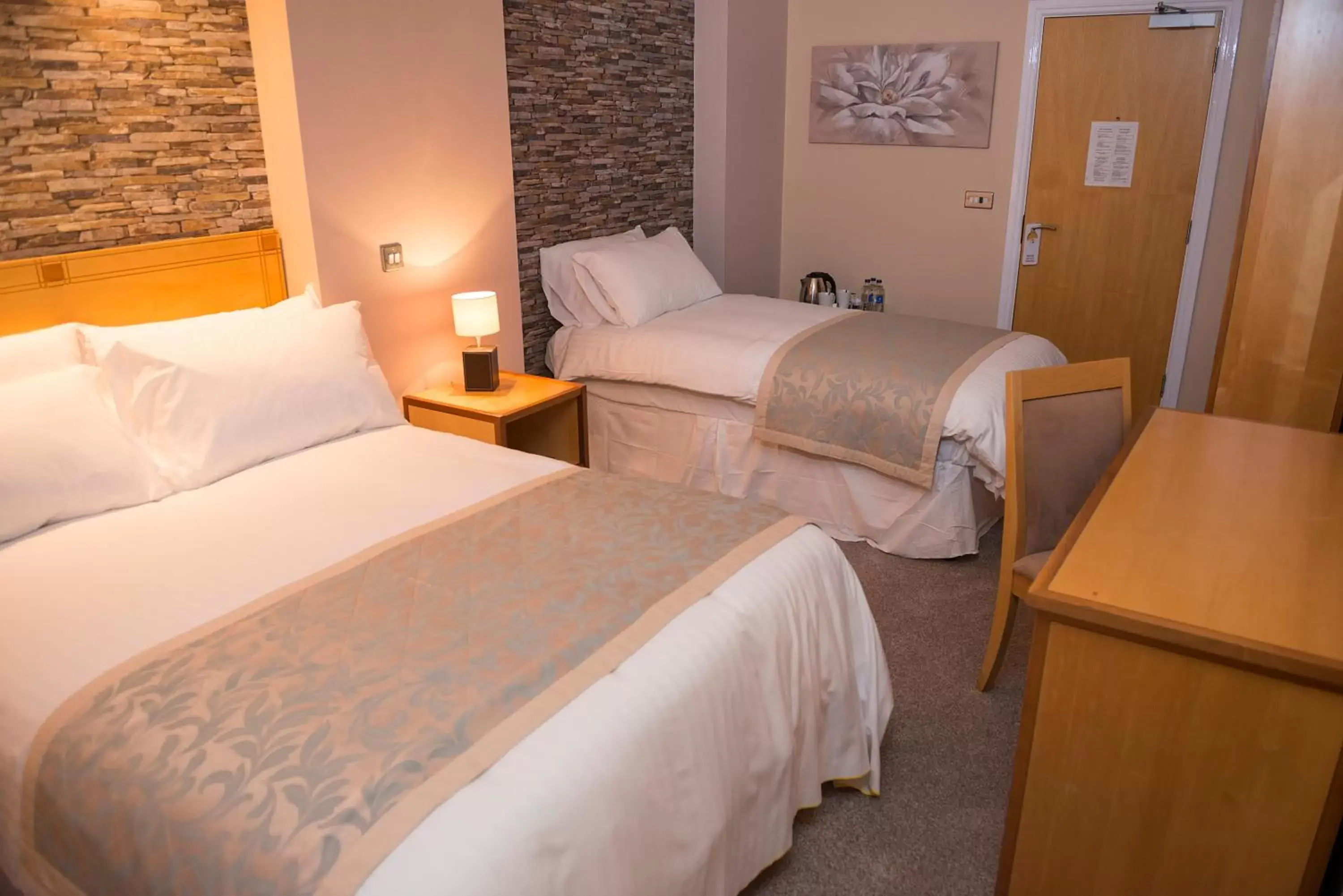 Standard Triple Room in Kilmorey Arms Hotel