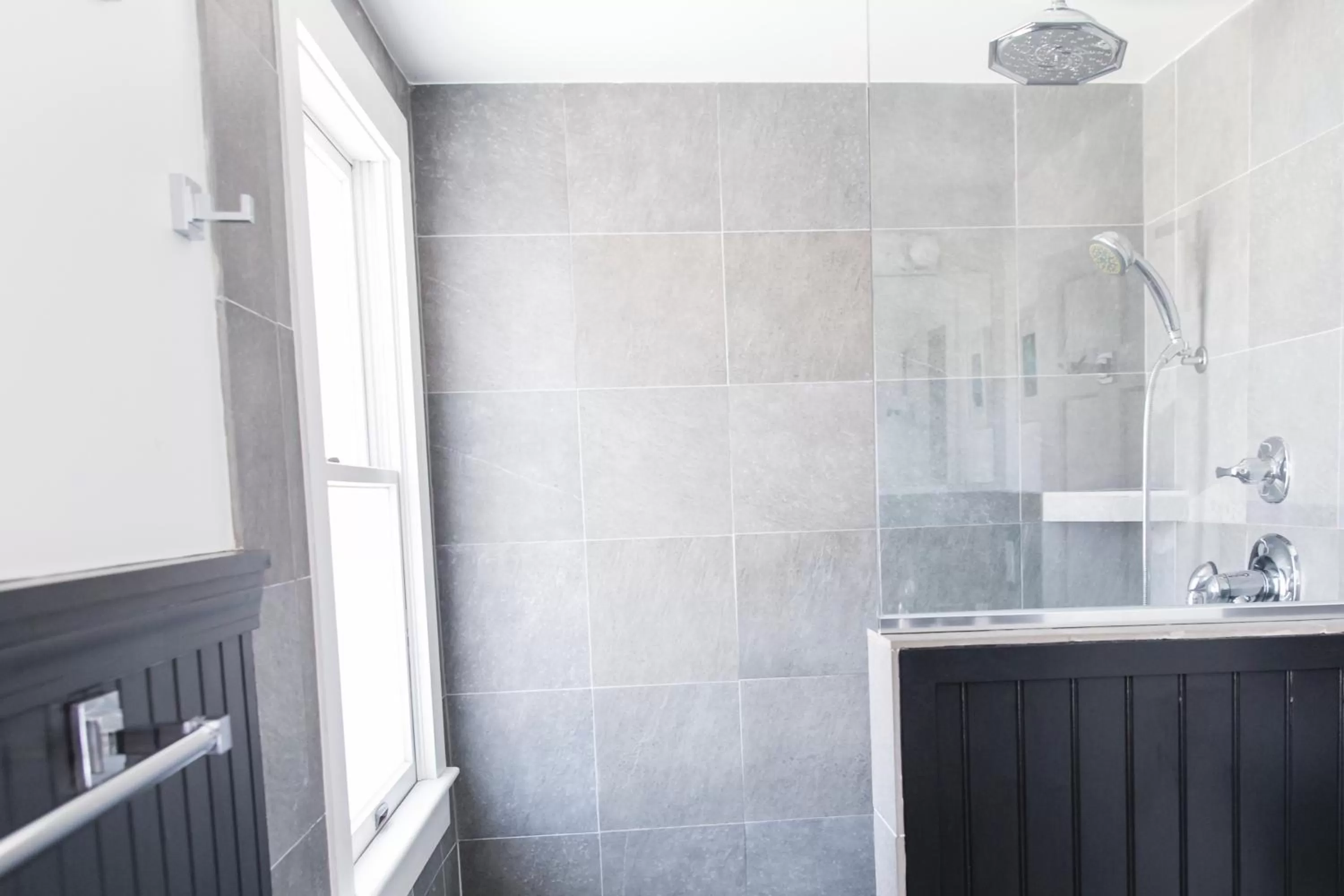 Shower in The Platinum Pebble Boutique Inn - Adults Only Property