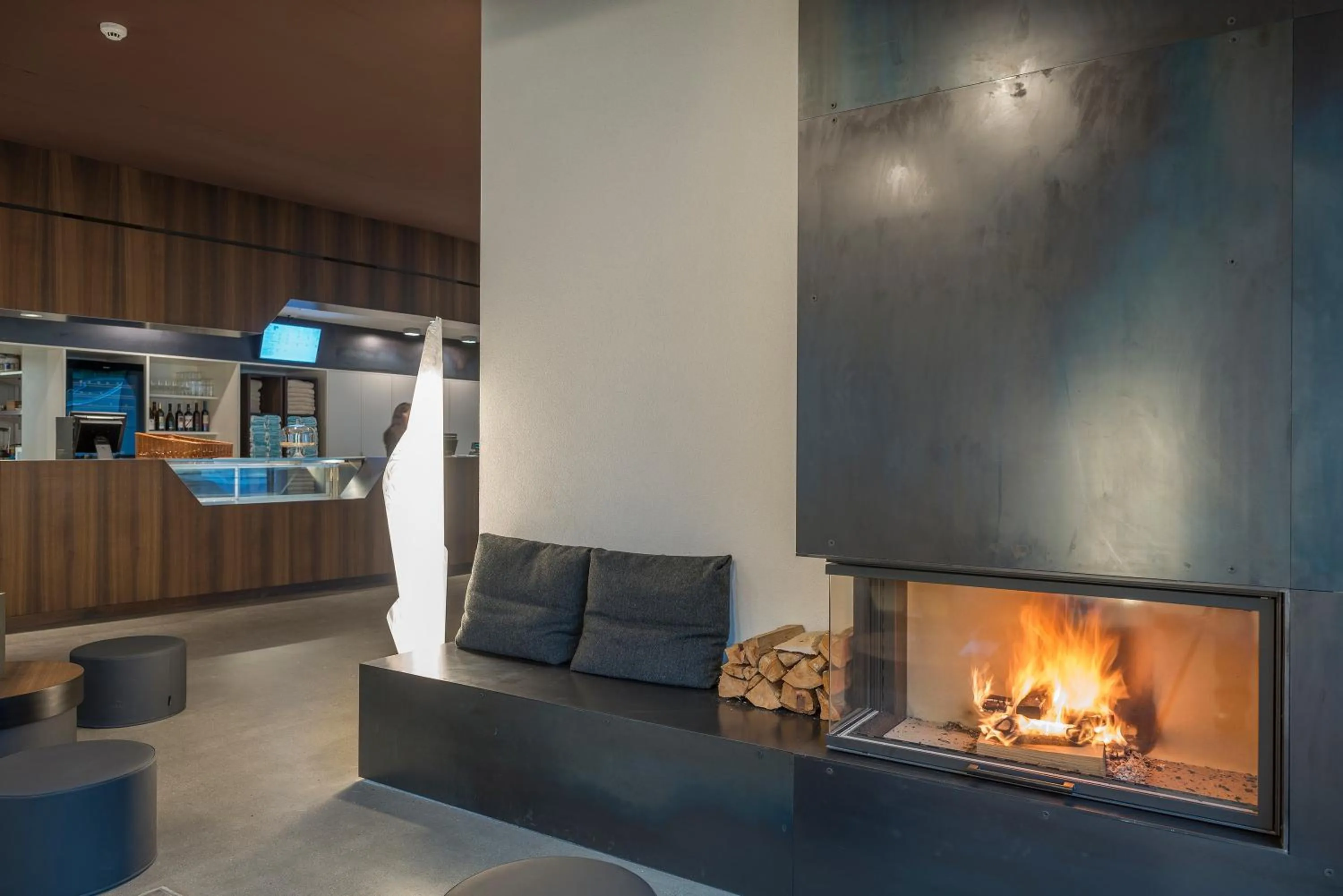 Lobby or reception in Saas-Fee wellnesshostel4000