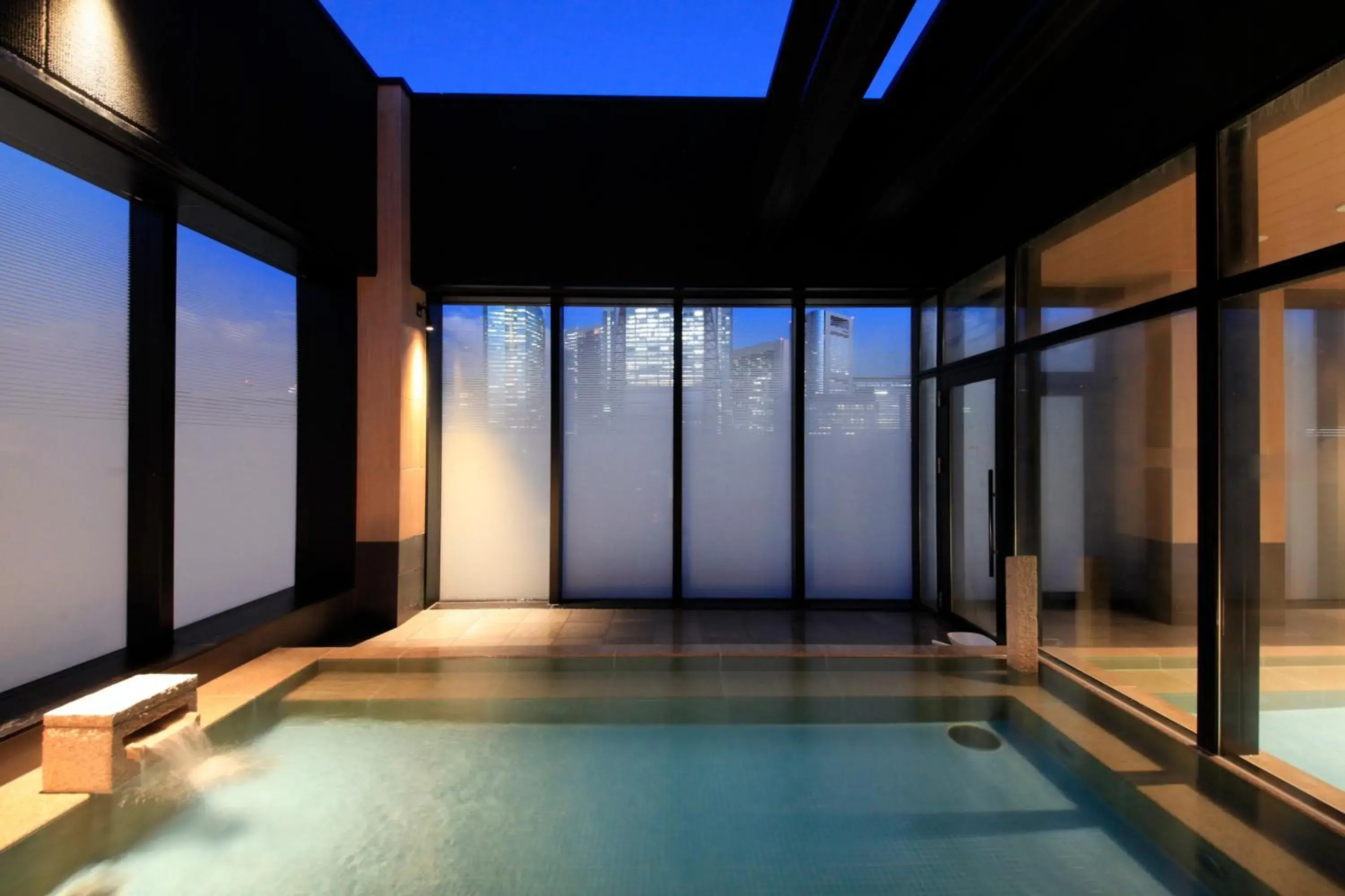 Open Air Bath in Candeo Hotels Tokyo Shimbashi