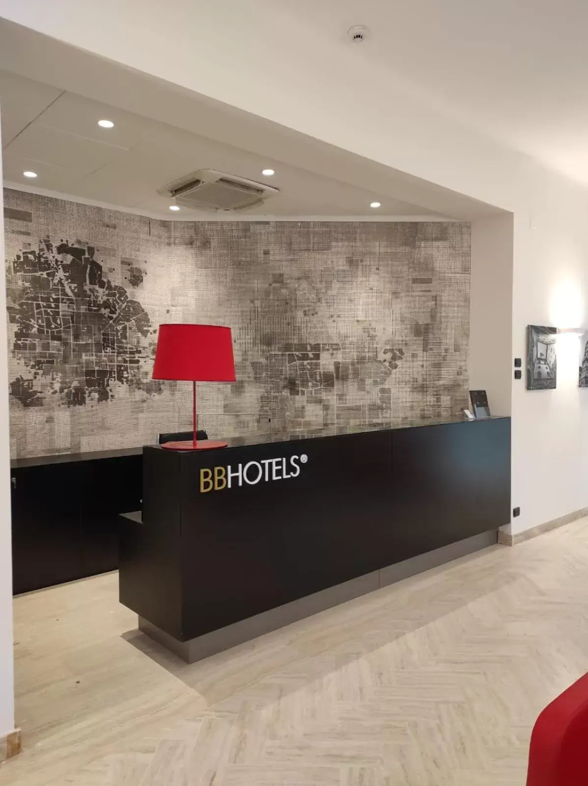 Property logo or sign, Lobby/Reception in BB Hotels Smarthotel Derose