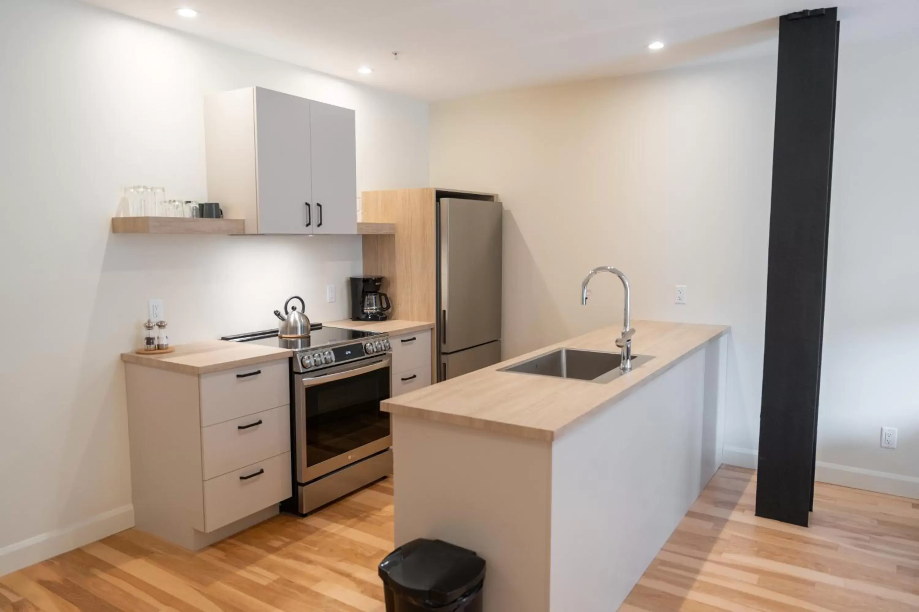 Kitchen or kitchenette, Kitchen/Kitchenette in Les Lofts de la Barricade - Par les Lofts Vieux-Québec