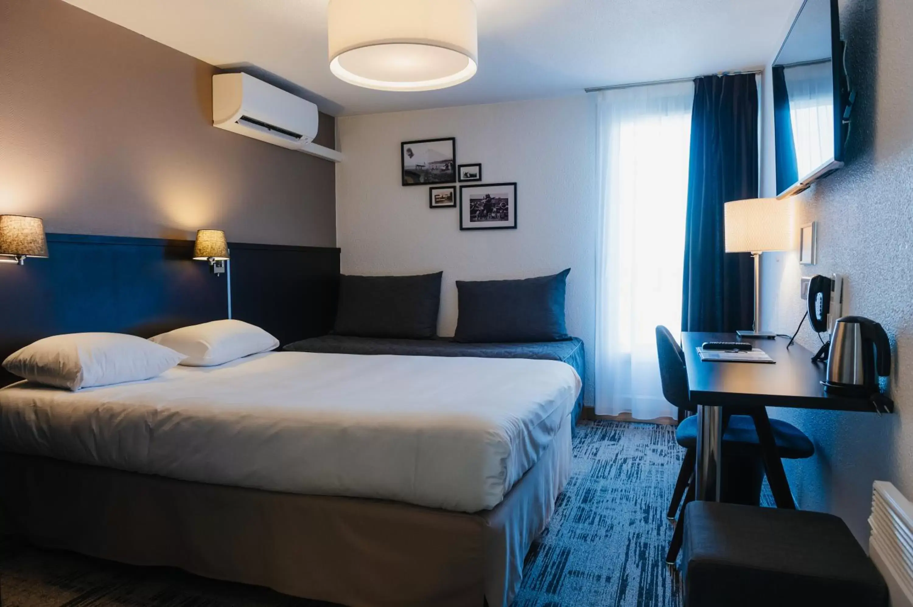 Bed in Sure Hotel by Best Western Châteauroux