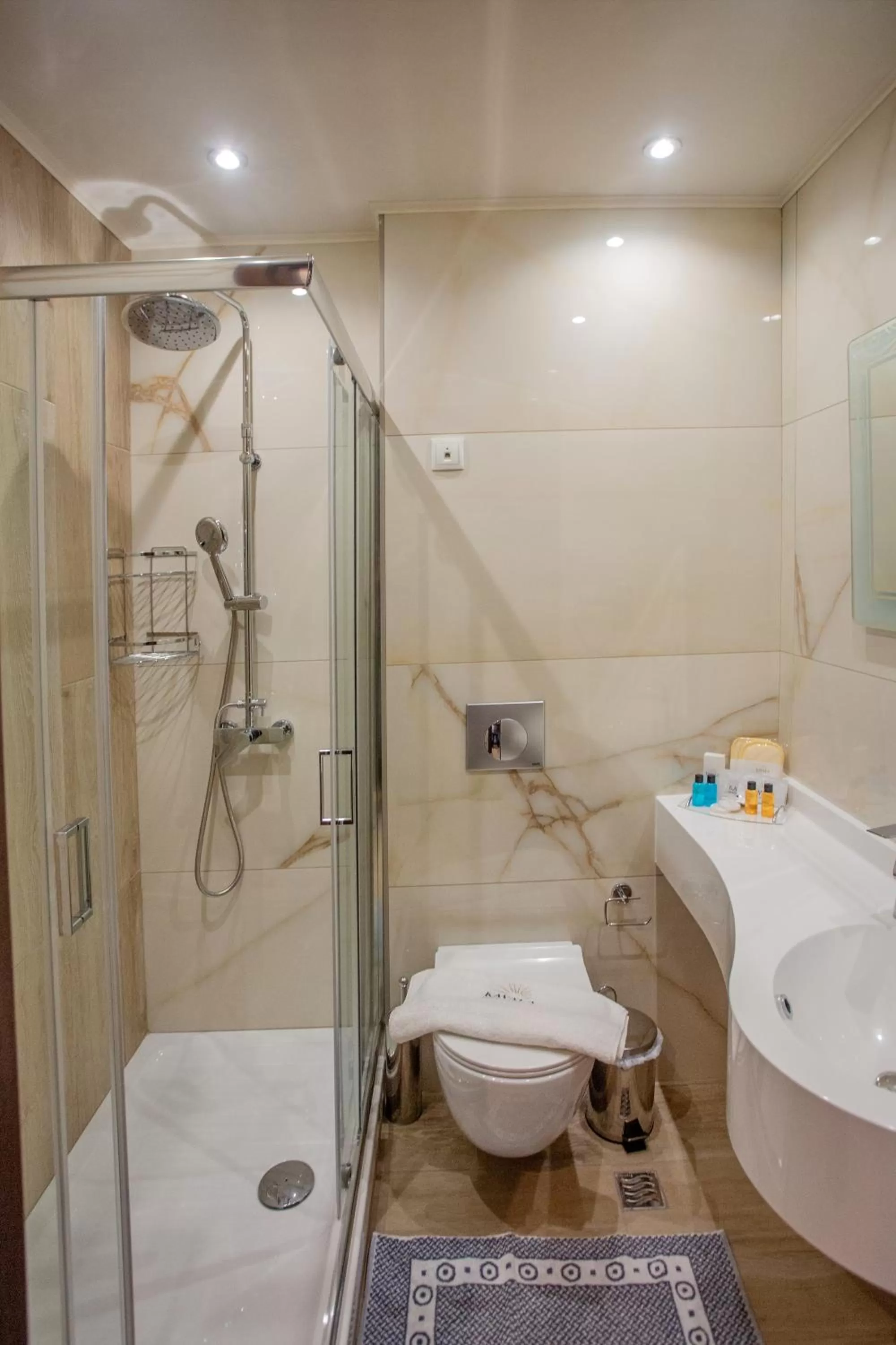Shower in Kavala Resort & Spa