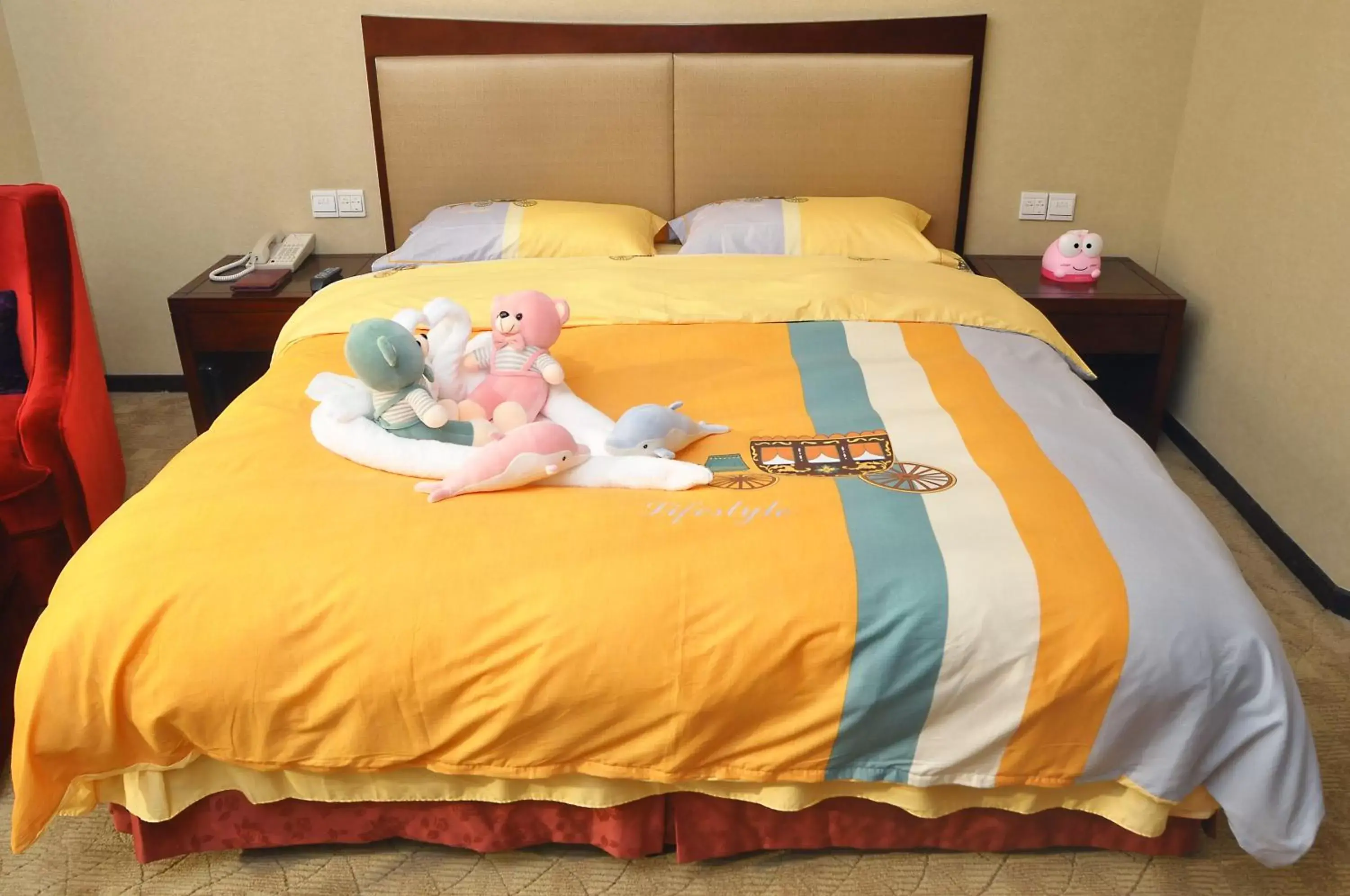 bunk bed, Bed in Zhongshan International Hotel