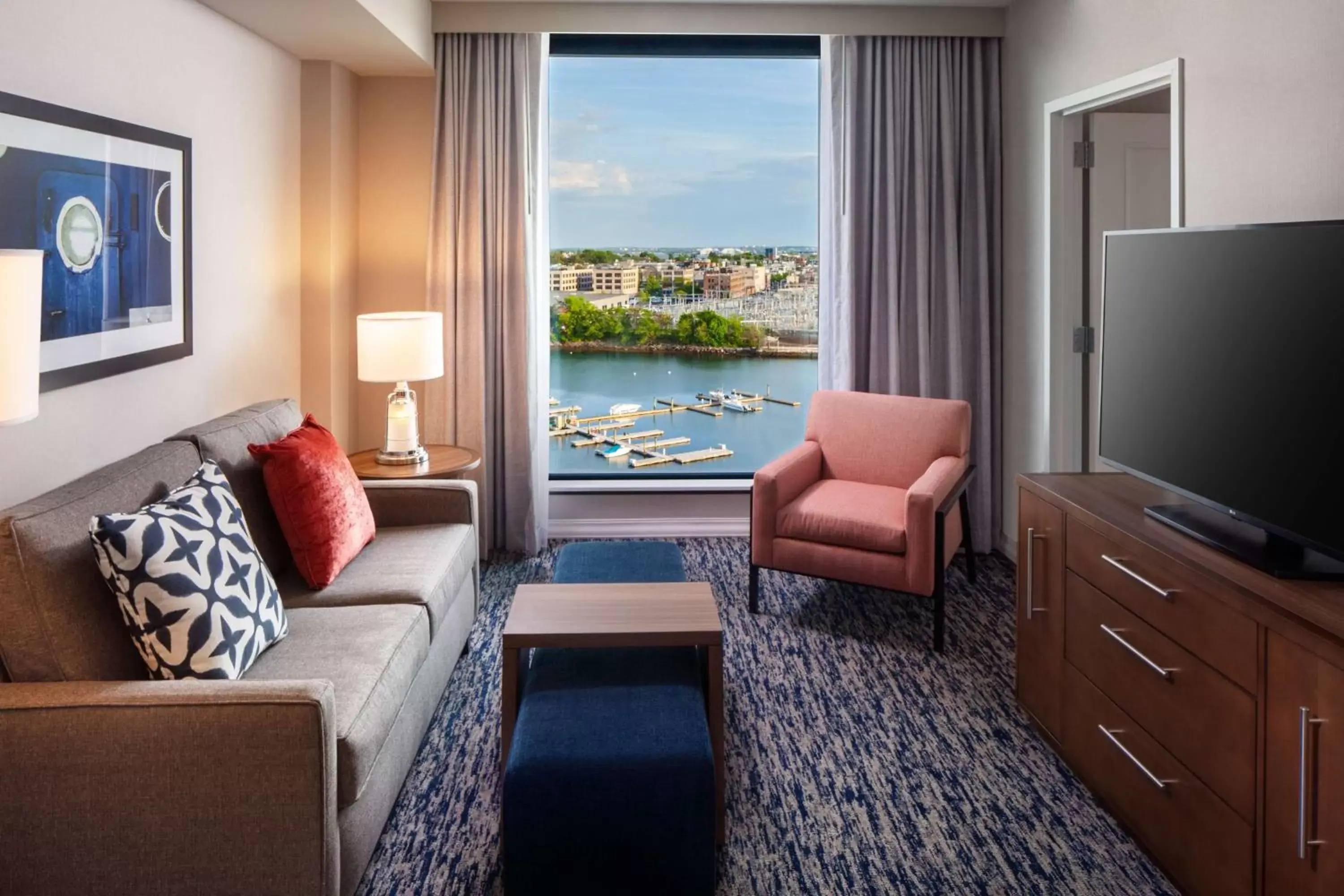 Bedroom, Seating Area in Homewood Suites by Hilton Boston Seaport District