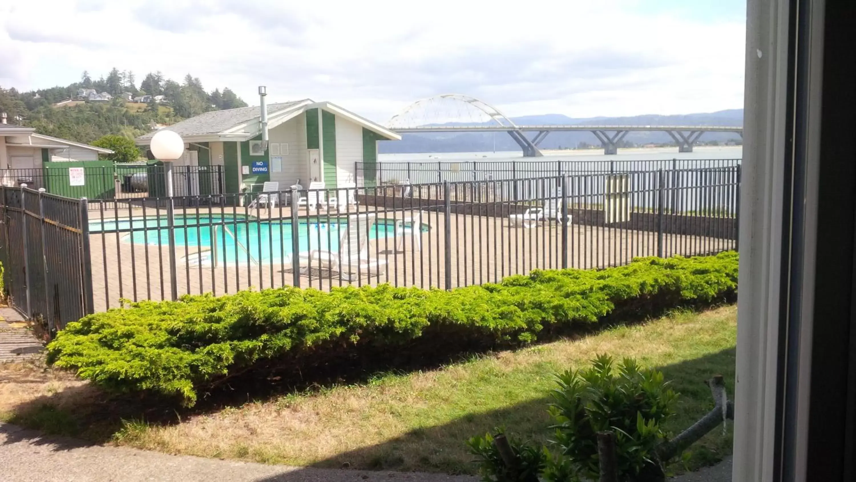 Swimming pool in Alsi Resort Hotel