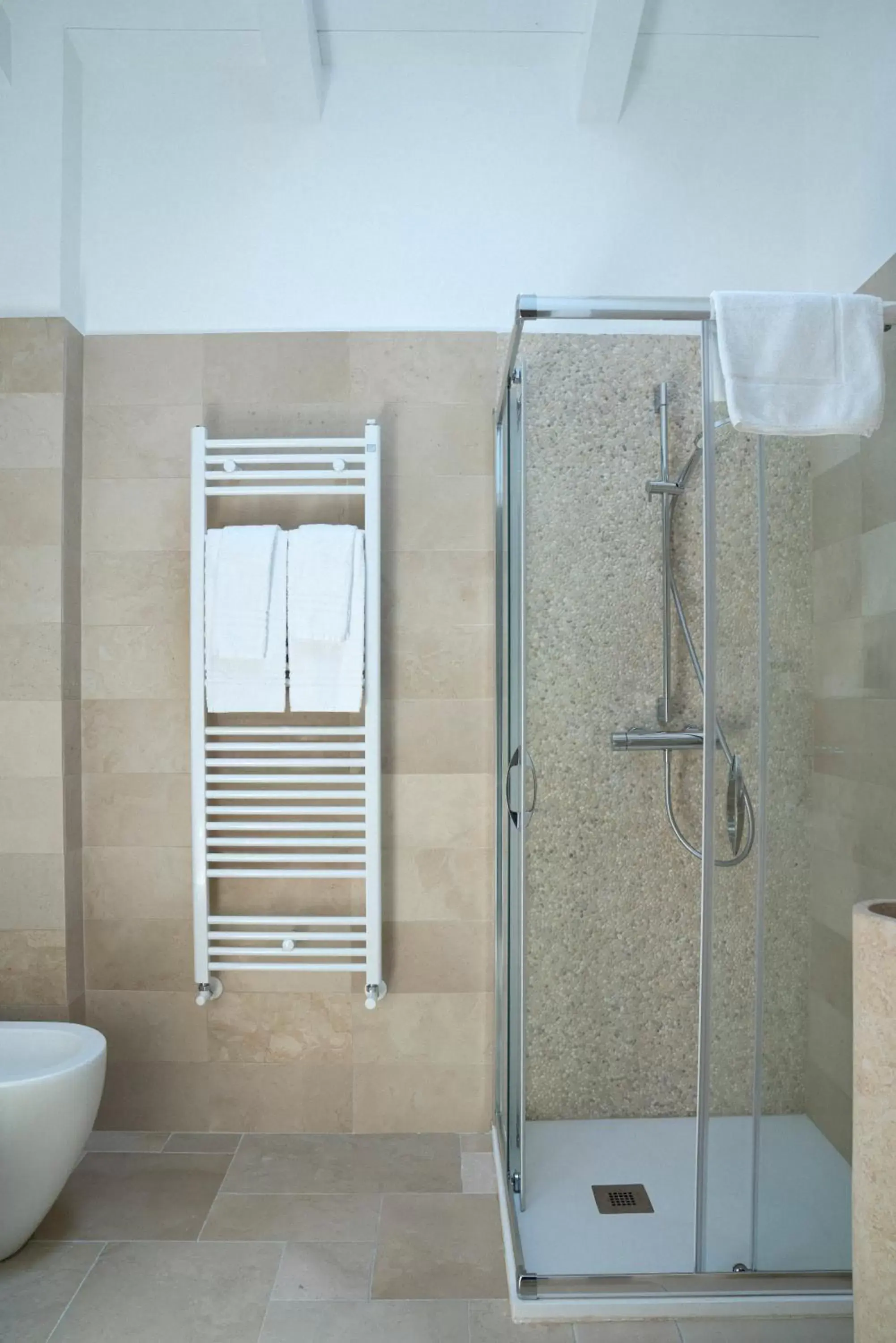 Bathroom in Otto Apulia House