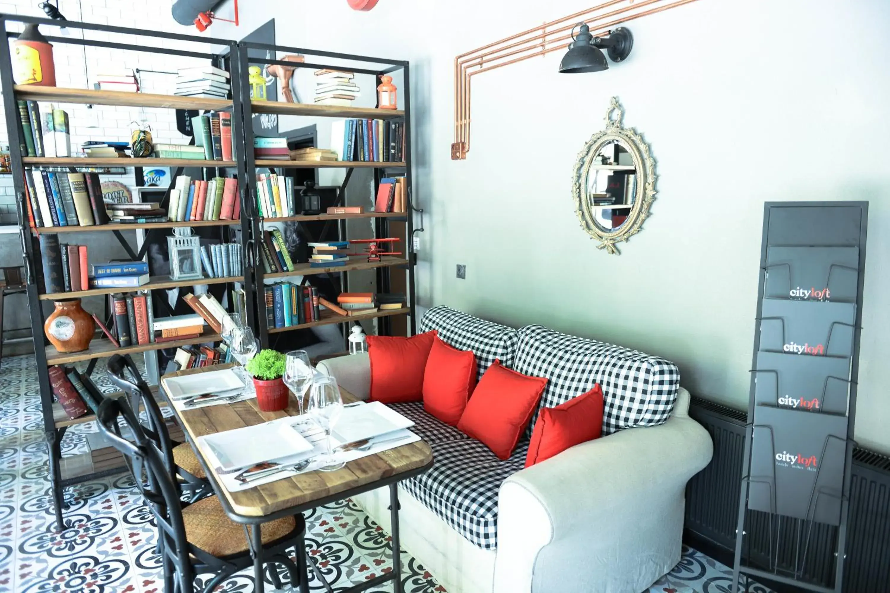 Restaurant/places to eat, Library in Cityloft 36
