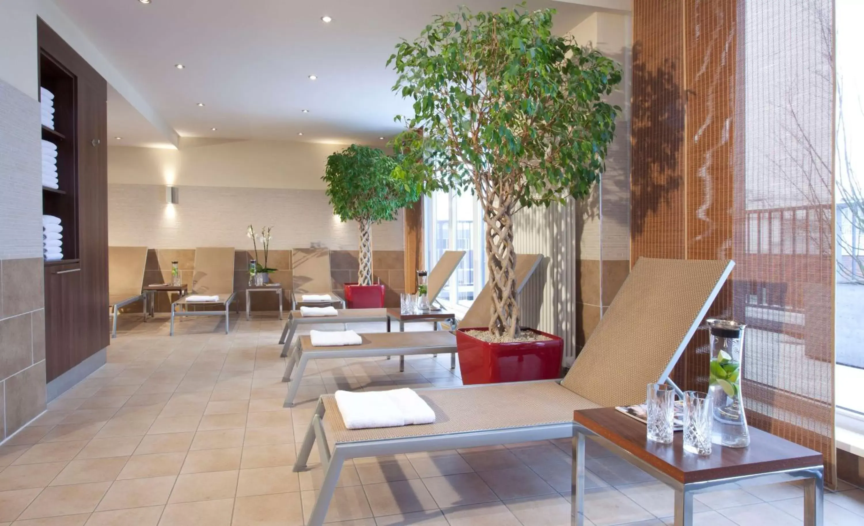 Spa and wellness centre/facilities in Lindner Hotel Hamburg am Michel, part of JdV by Hyatt Spa and wellness centre/facilities in Lindner Hotel Hamburg am Michel, part of JdV by Hyatt