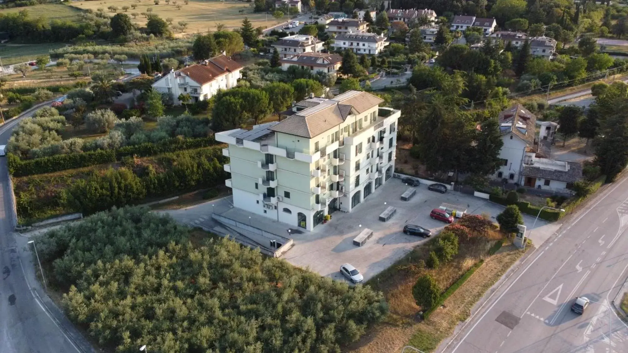 Bird's eye view, Bird's-eye View in Hotel Clodi