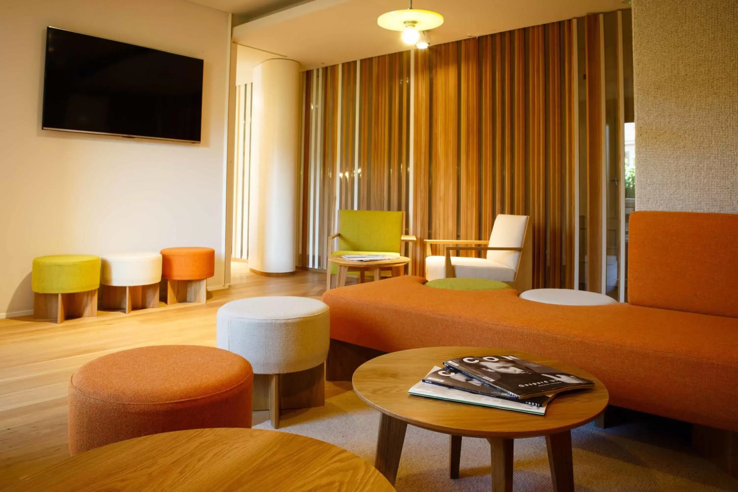 Communal lounge/ TV room, Seating Area in Echaurren Hotel Gastronómico