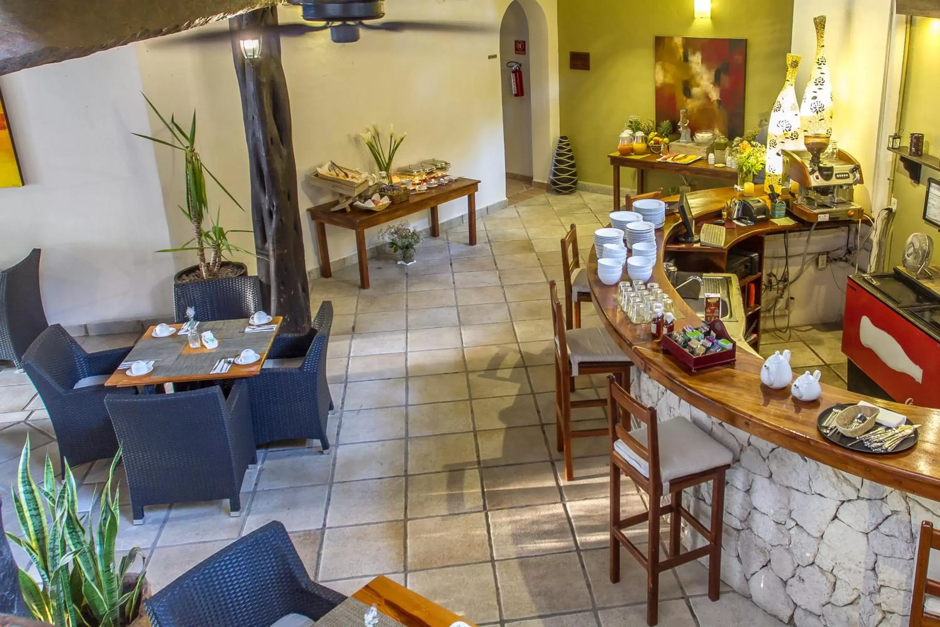 Restaurant/Places to Eat in Hotel Riviera Del Sol