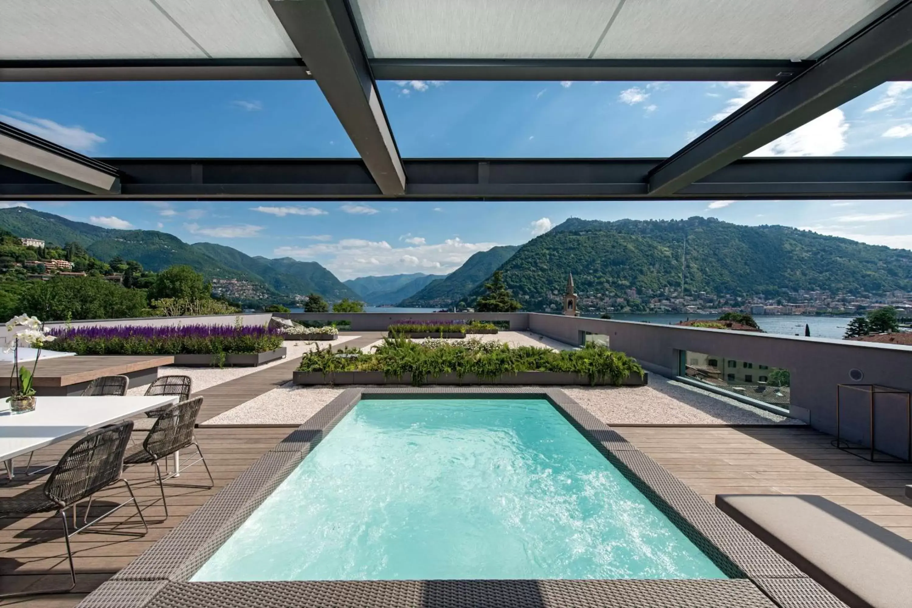 View (from property/room), Swimming Pool in Hilton Lake Como