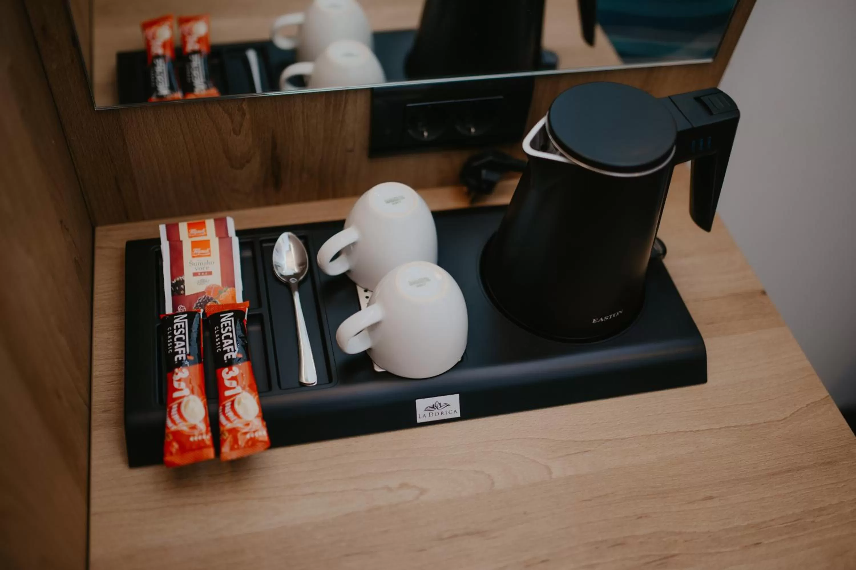 Coffee/tea facilities in Hotel Vertigos
