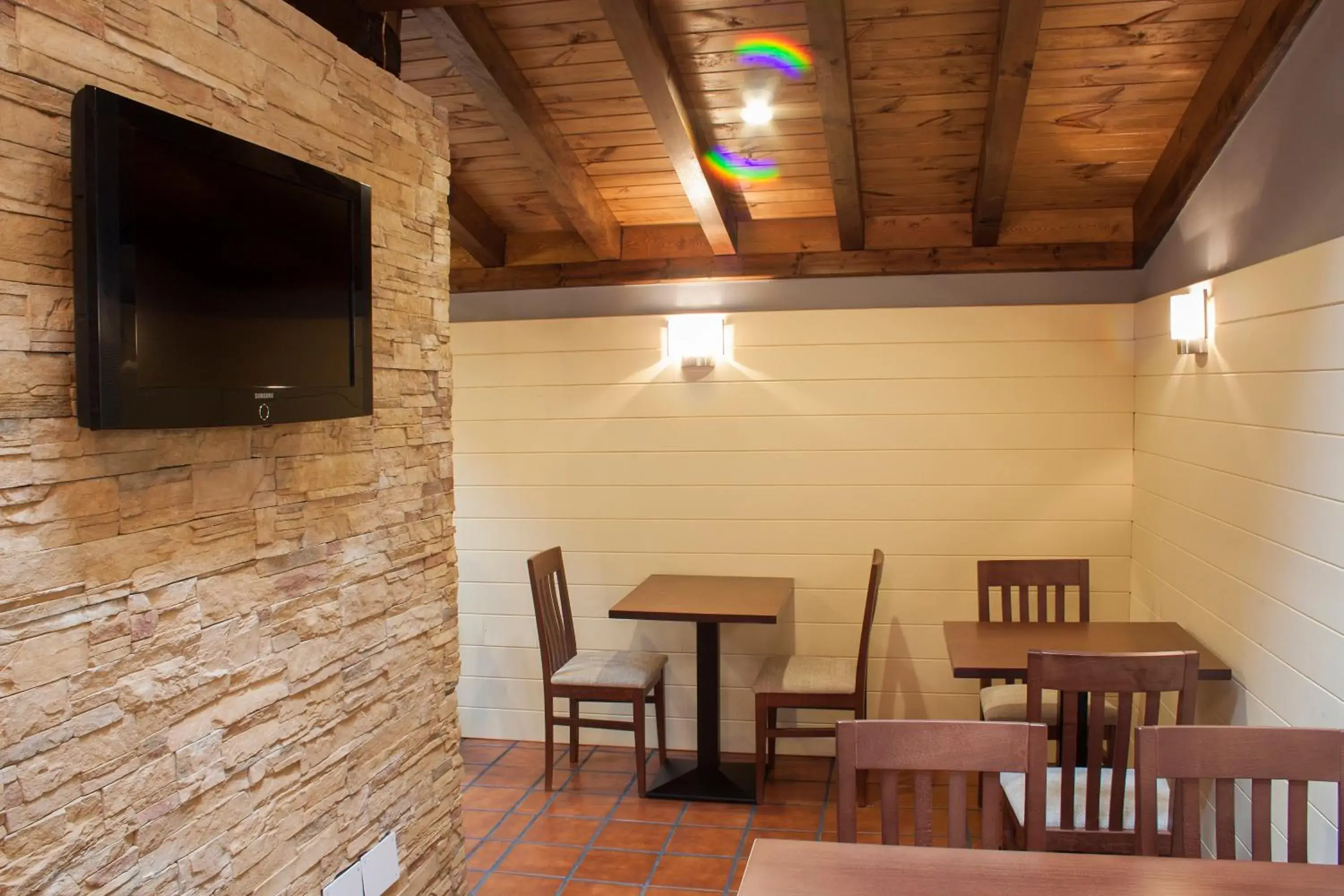 Restaurant/places to eat, Lounge/Bar in Hotel Rural Entremontes