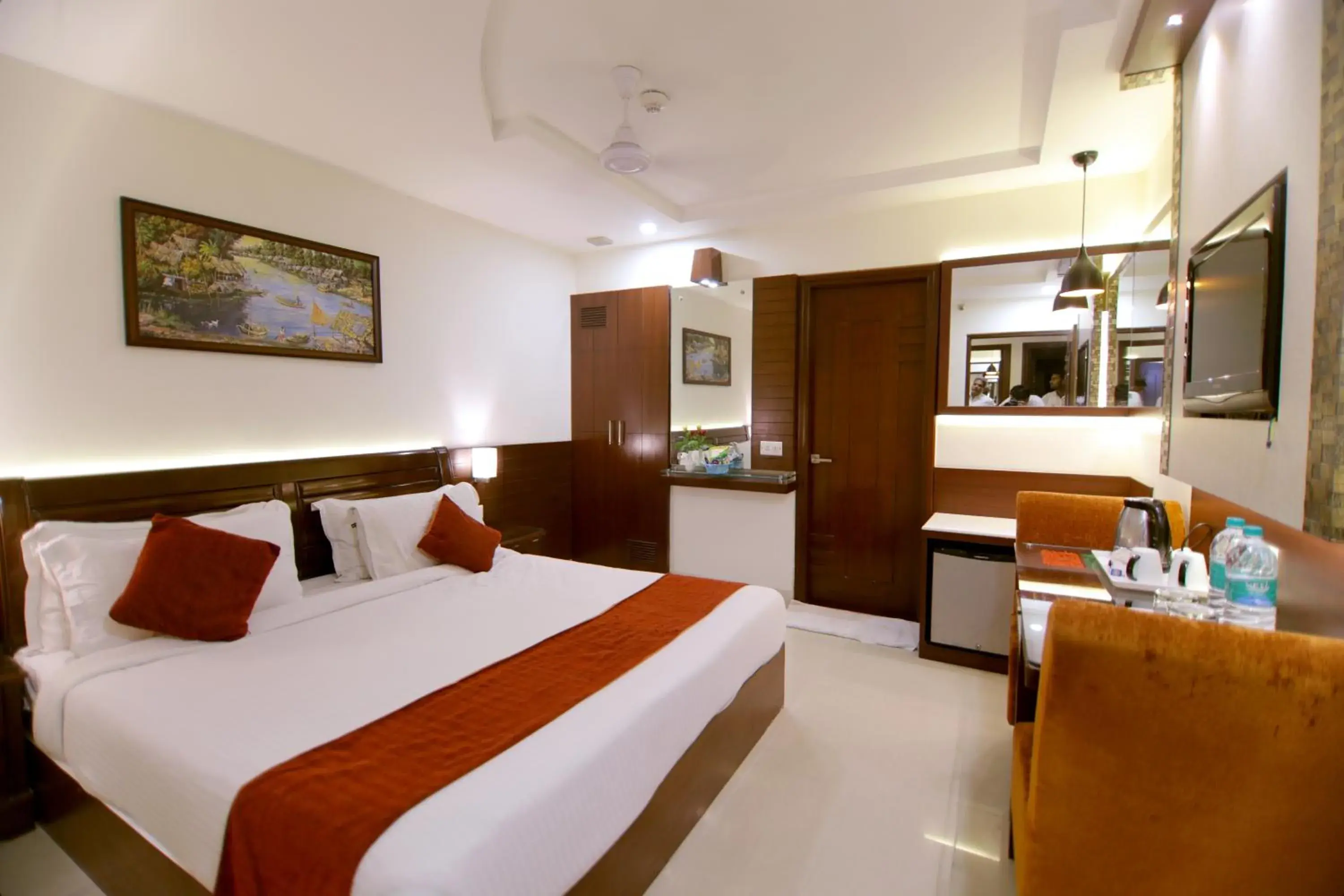Bedroom, Bed in Taj Inn Hotel