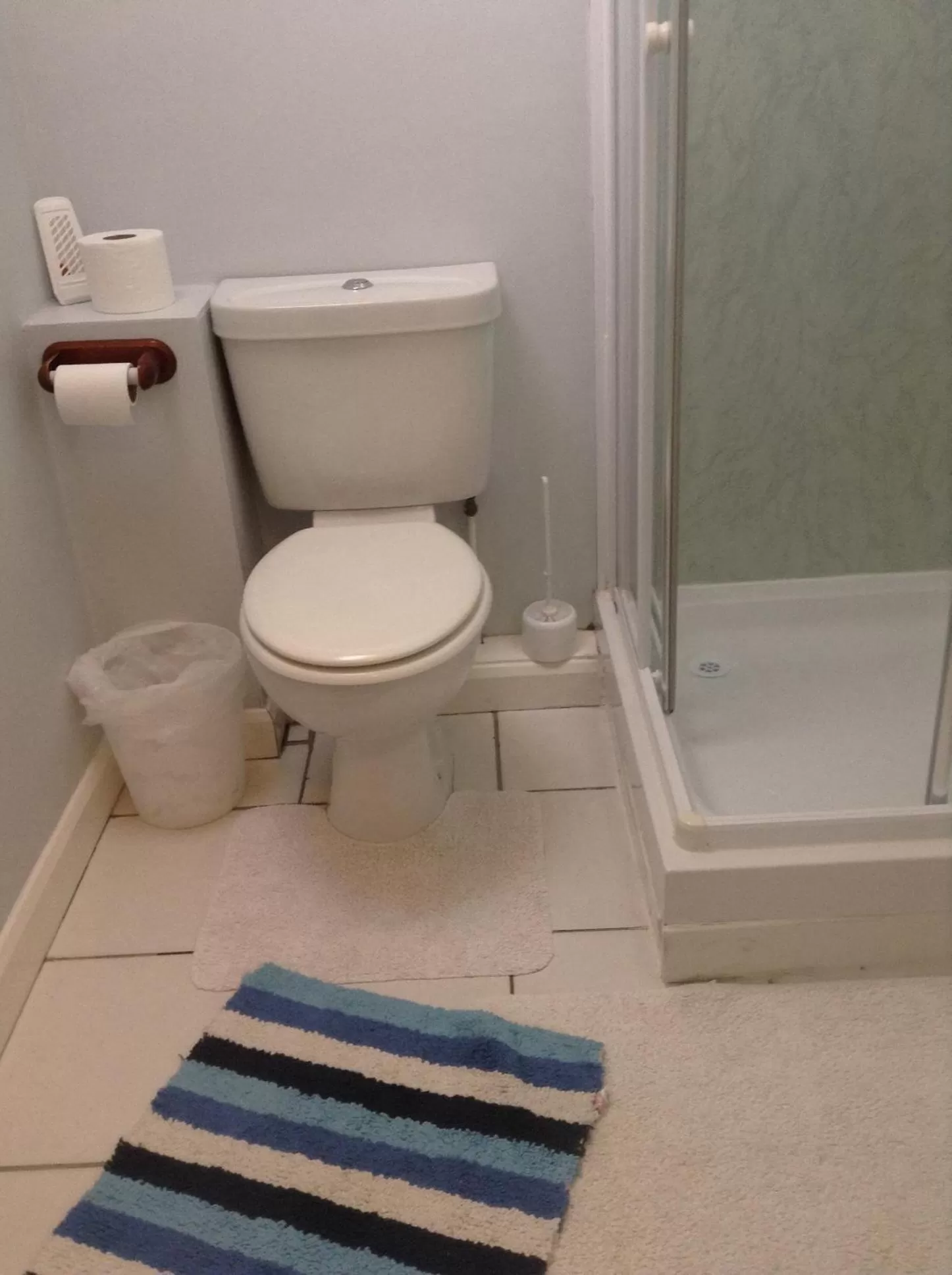 Bathroom in The Lincolnshire Poacher Inn