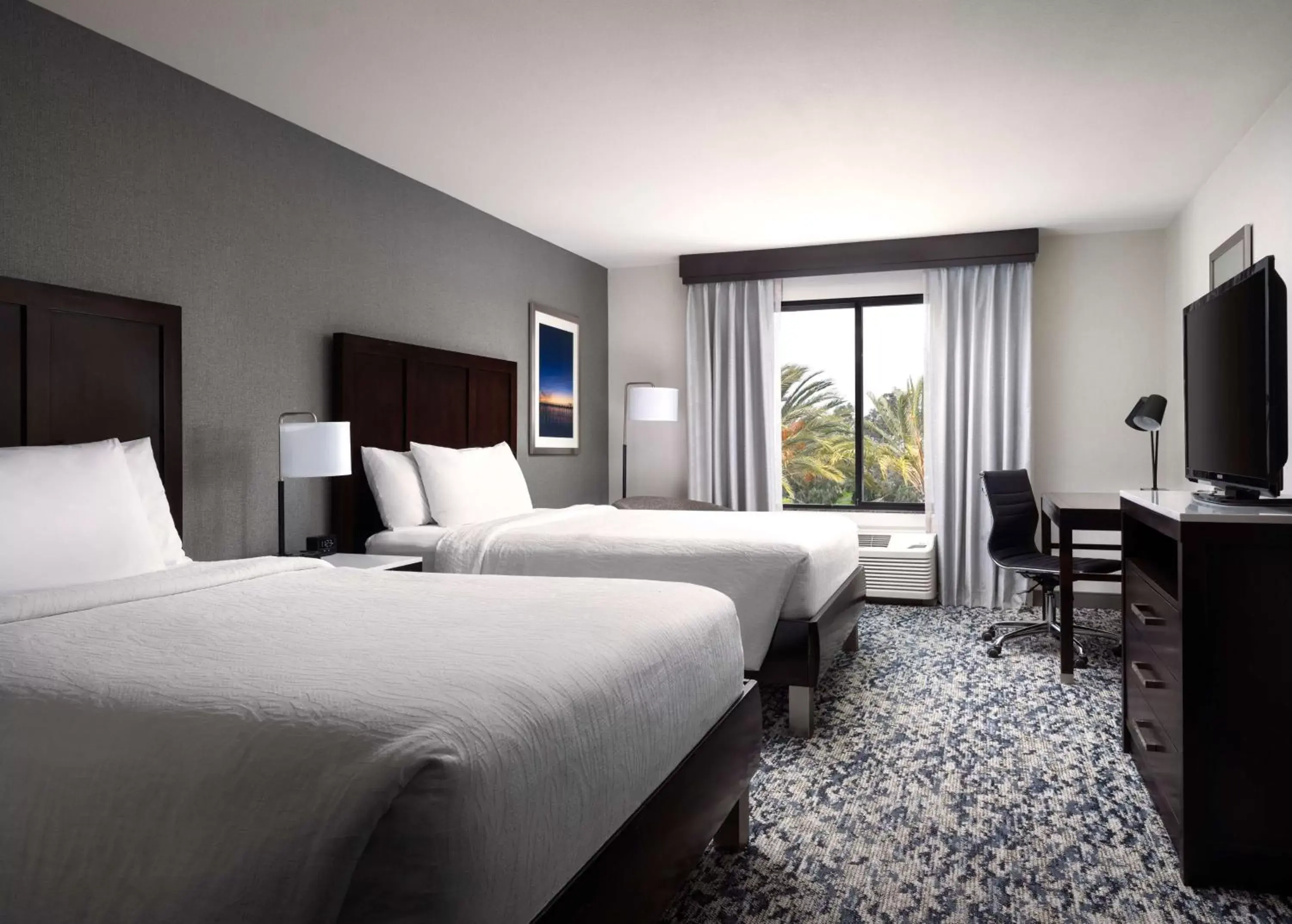 Bedroom, Bed in Hilton Garden Inn Los Angeles/Redondo Beach Bedroom, Bed in Hilton Garden Inn Los Angeles/Redondo Beach