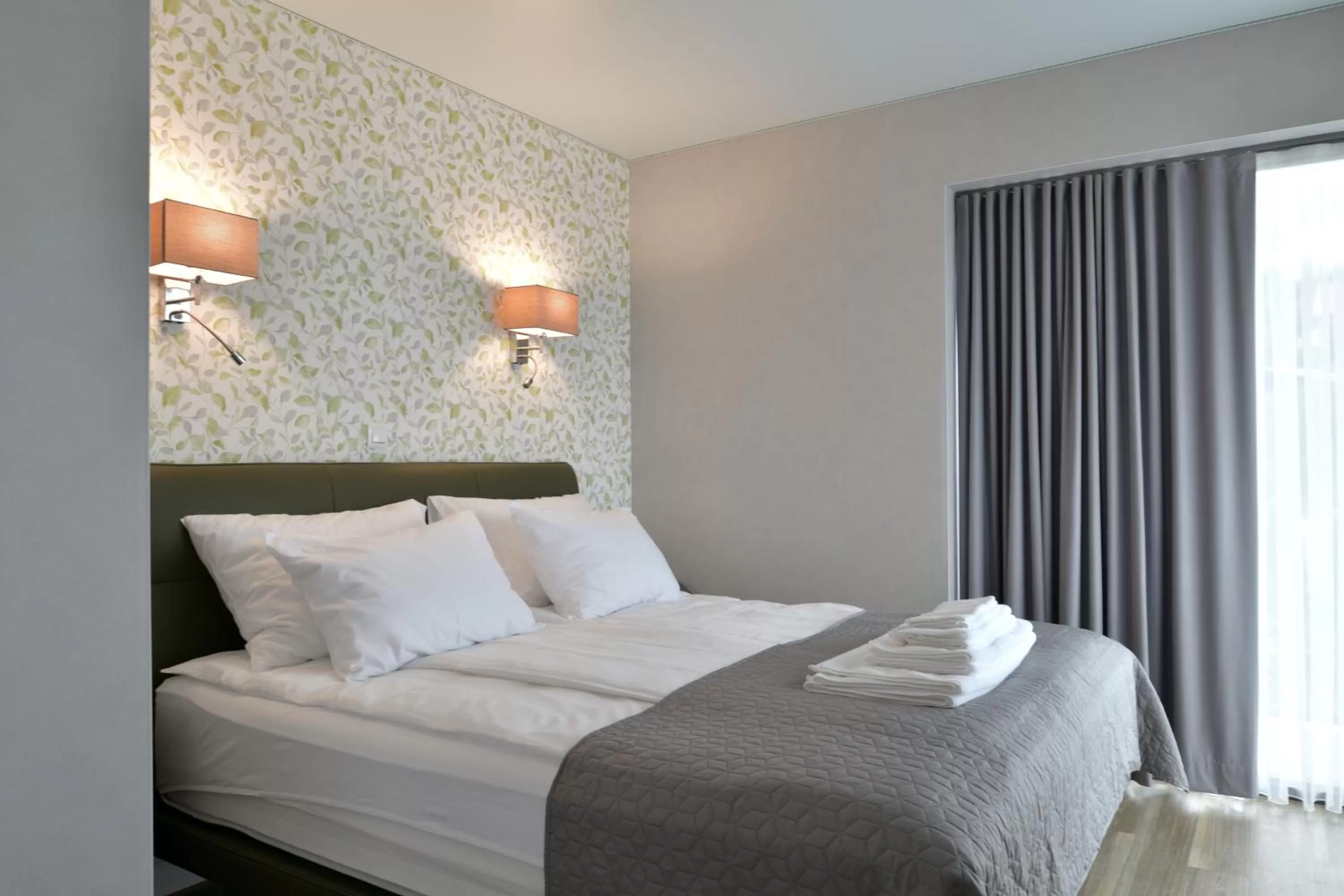 Bedroom, Bed in TI Hotel