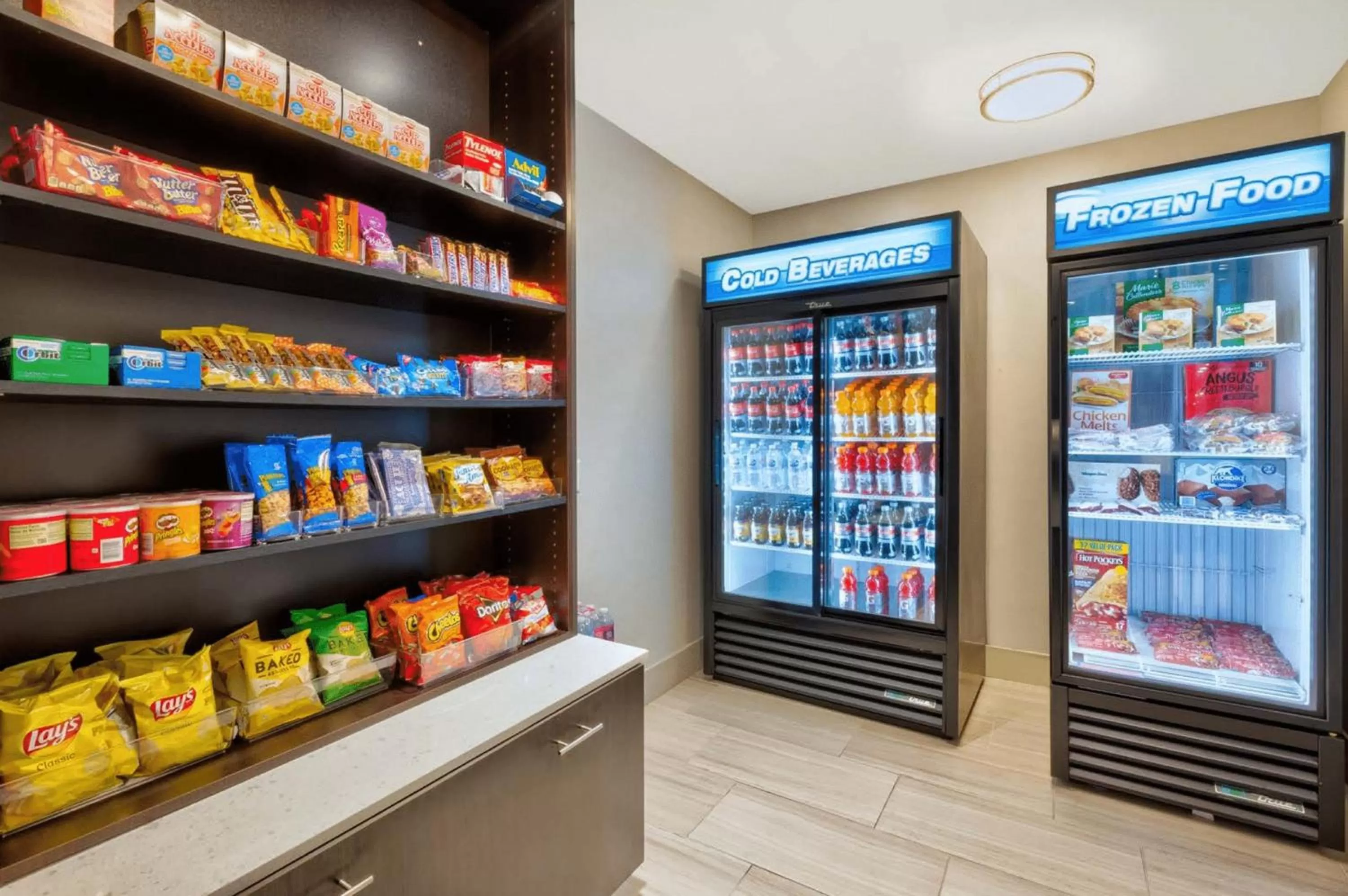 On-site shops in Holiday Inn Express & Suites Jersey City - Holland Tunnel by IHG