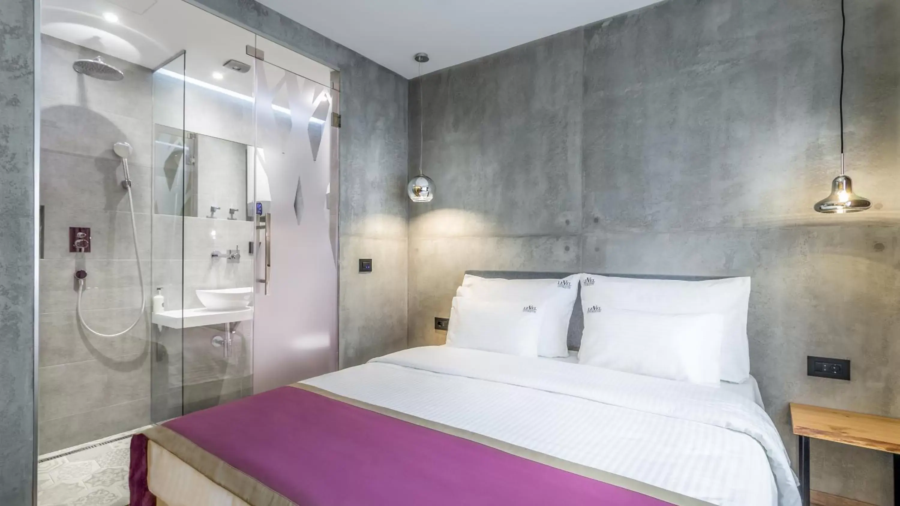 Double or Twin Room in Level Luxury Suites Double or Twin Room in Level Luxury Suites