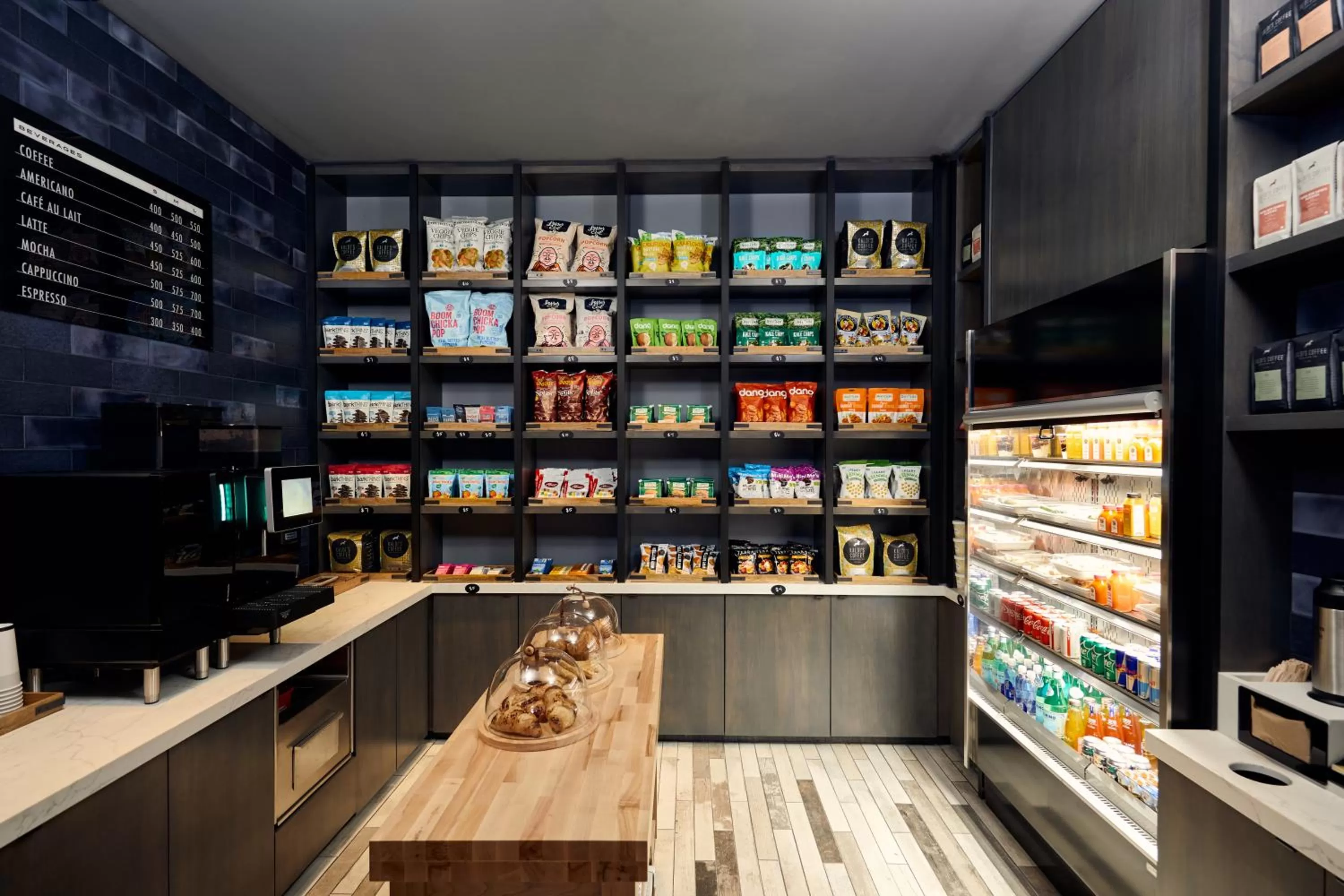 Food and drinks in Live! by Loews - St. Louis