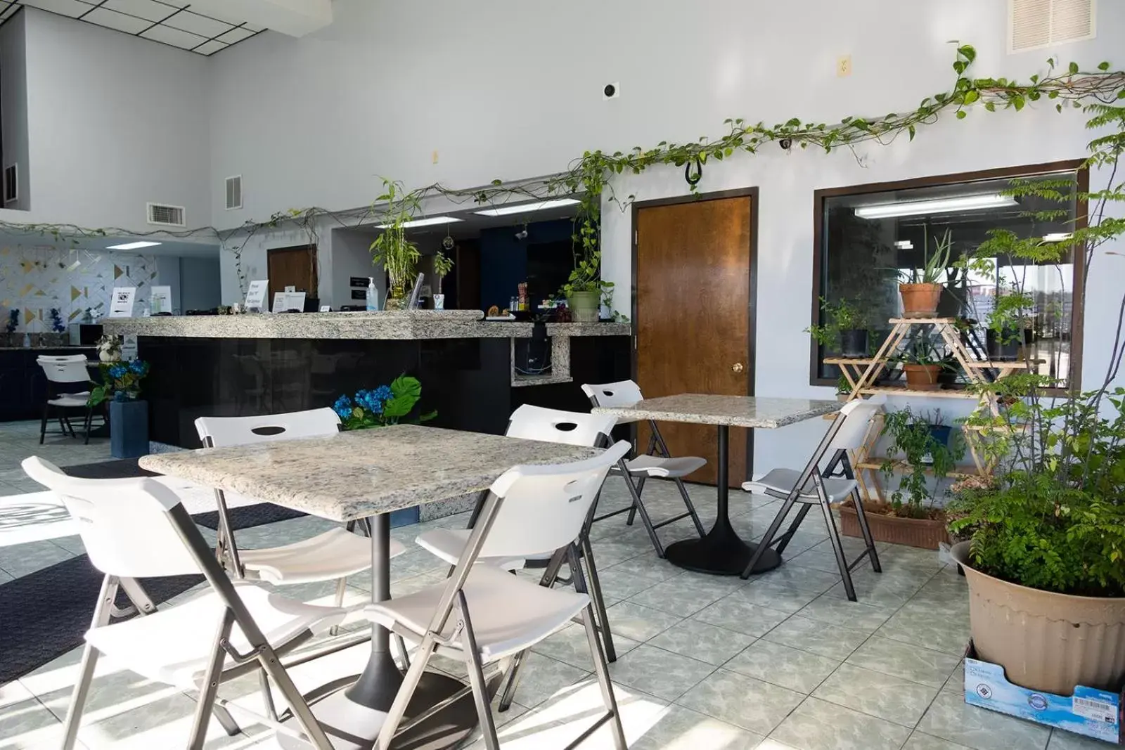 Breakfast in Envi Boutique Hotel Henderson-Evansville South Breakfast in Envi Boutique Hotel Henderson-Evansville South