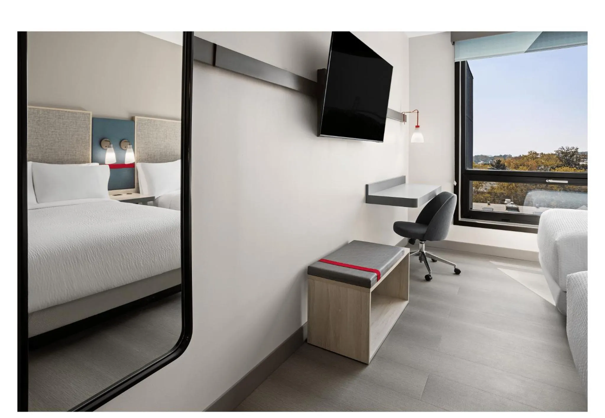 Bed in avid hotels - Brooklyn Dyker Heights by IHG