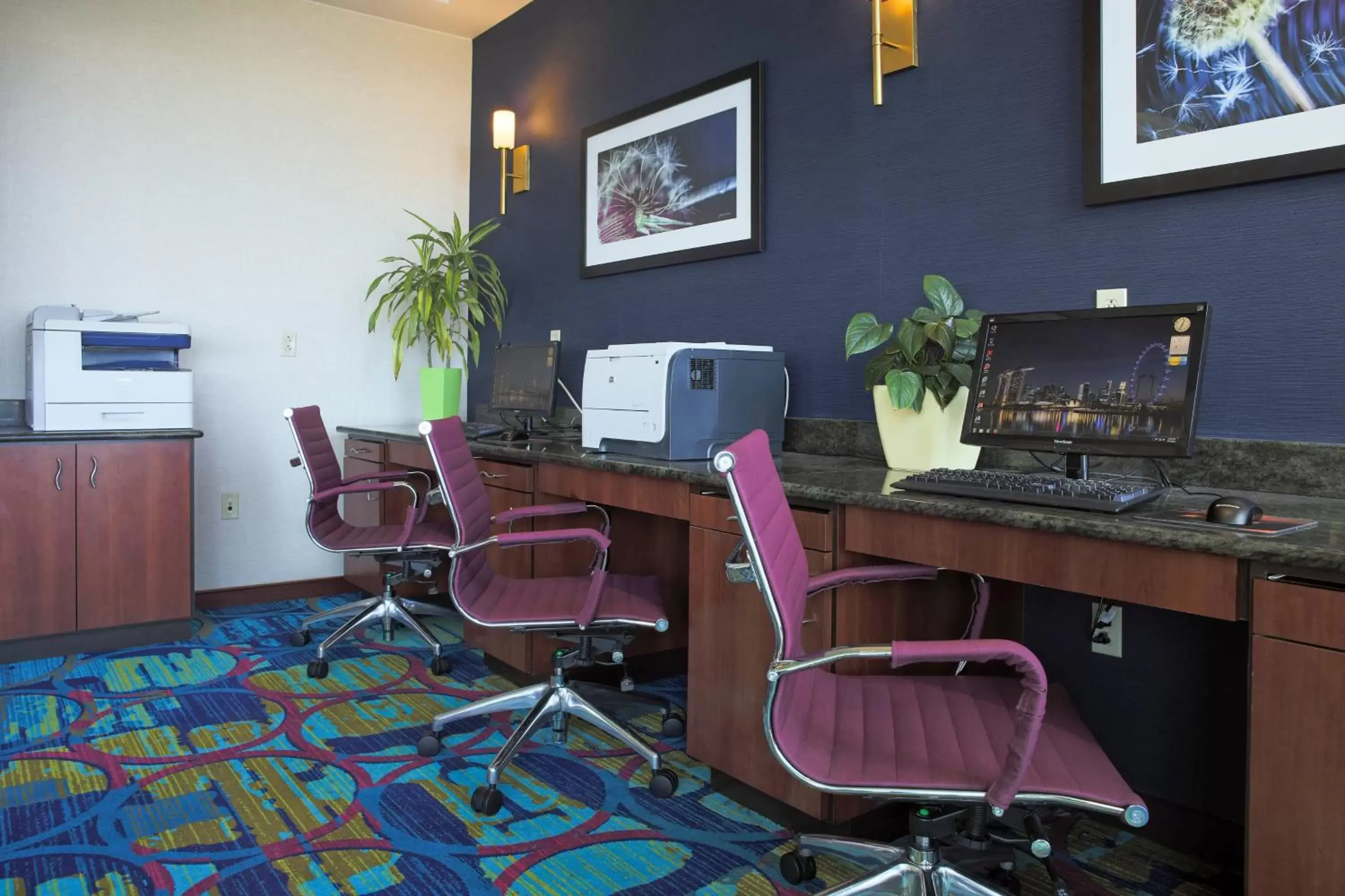 Business facilities in SpringHill Suites by Marriott Virginia Beach Oceanfront