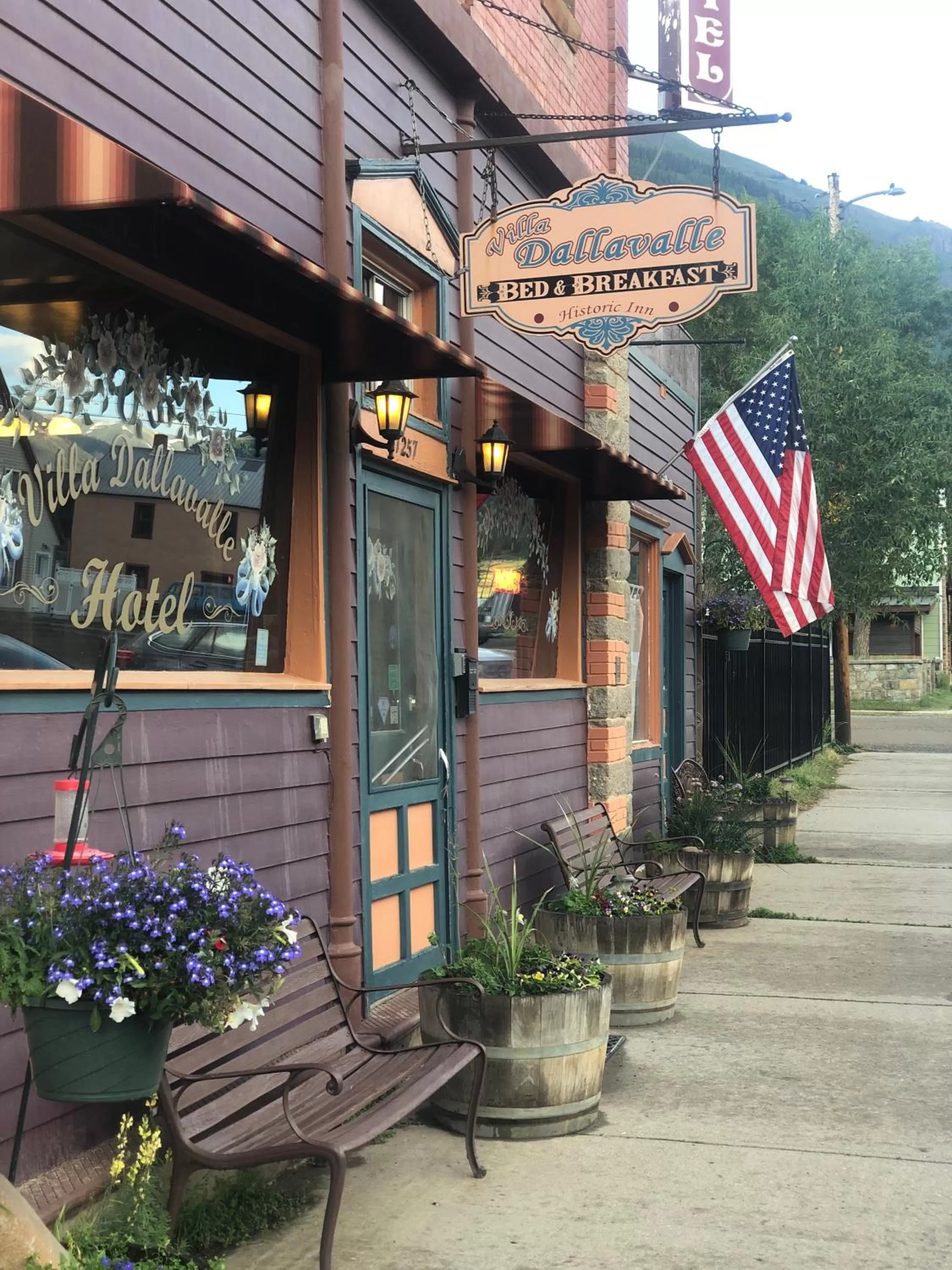 Property building in Villa Dallavalle Inn