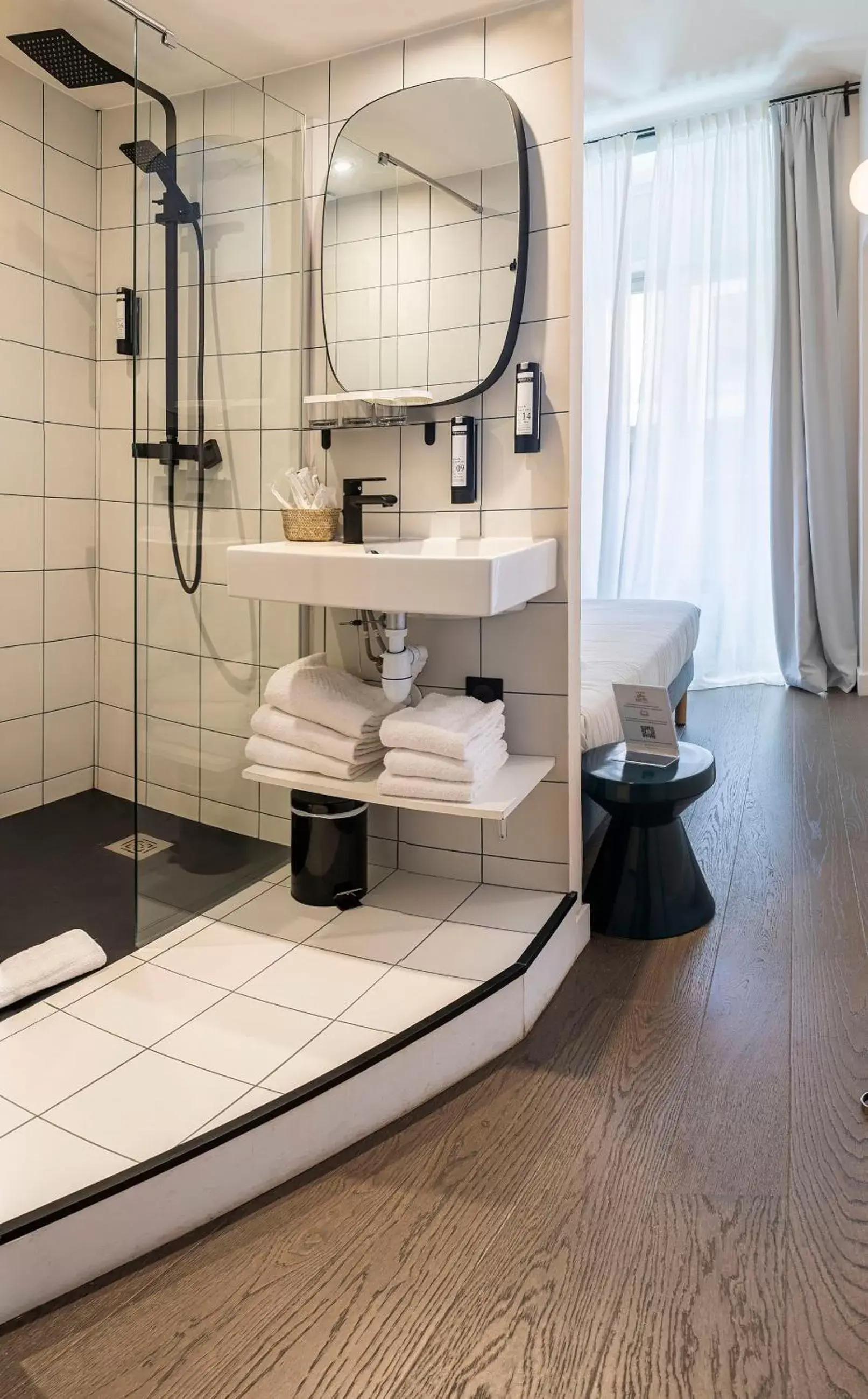 Bathroom in Monsieur Miot Concept Hotel - Bastia centre