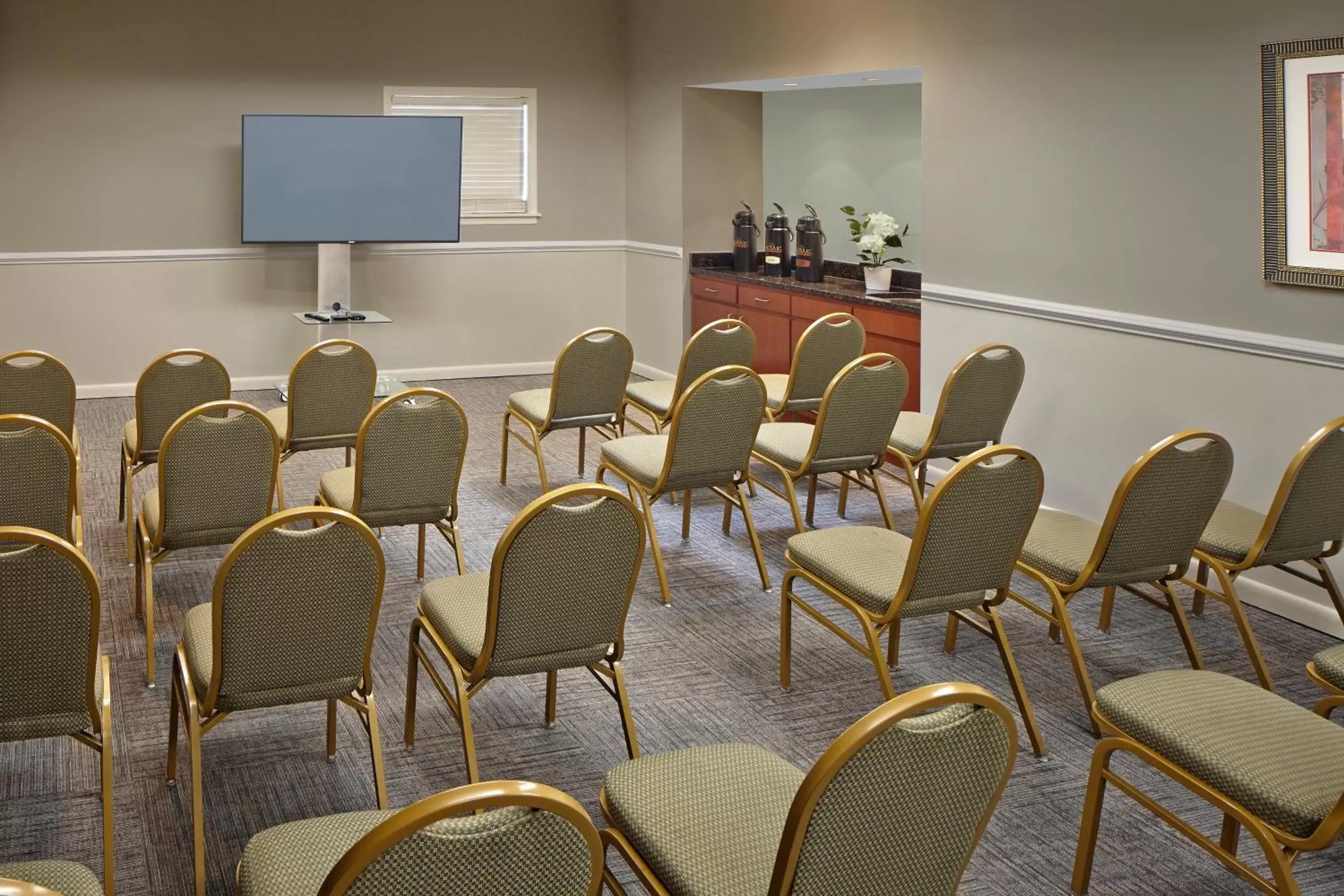 Meeting/conference room in New Haven Village Suites