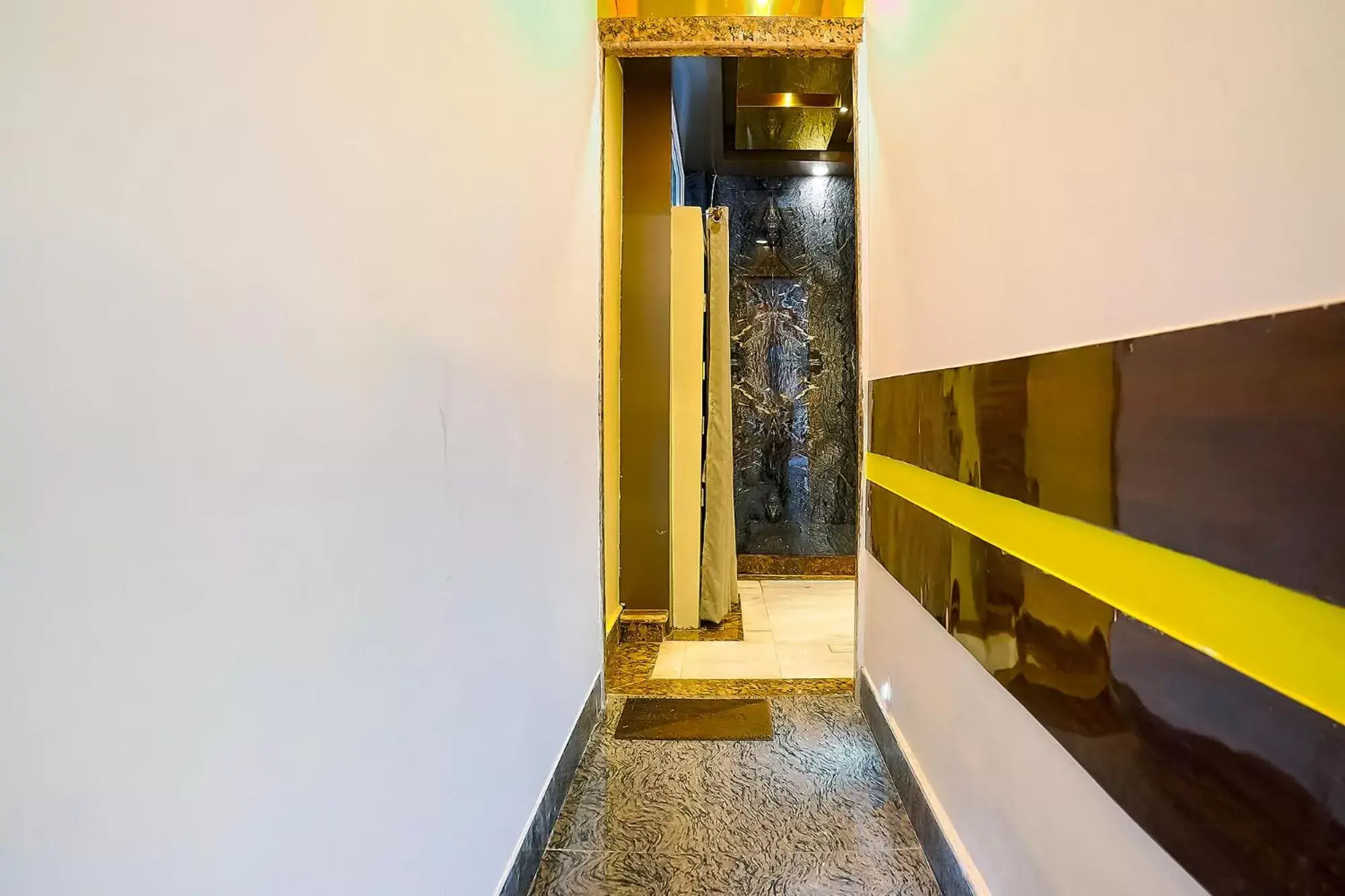 Lobby or reception in FabHotel Quest - Nr Quest Mall Lobby or reception in FabHotel Quest - Nr Quest Mall