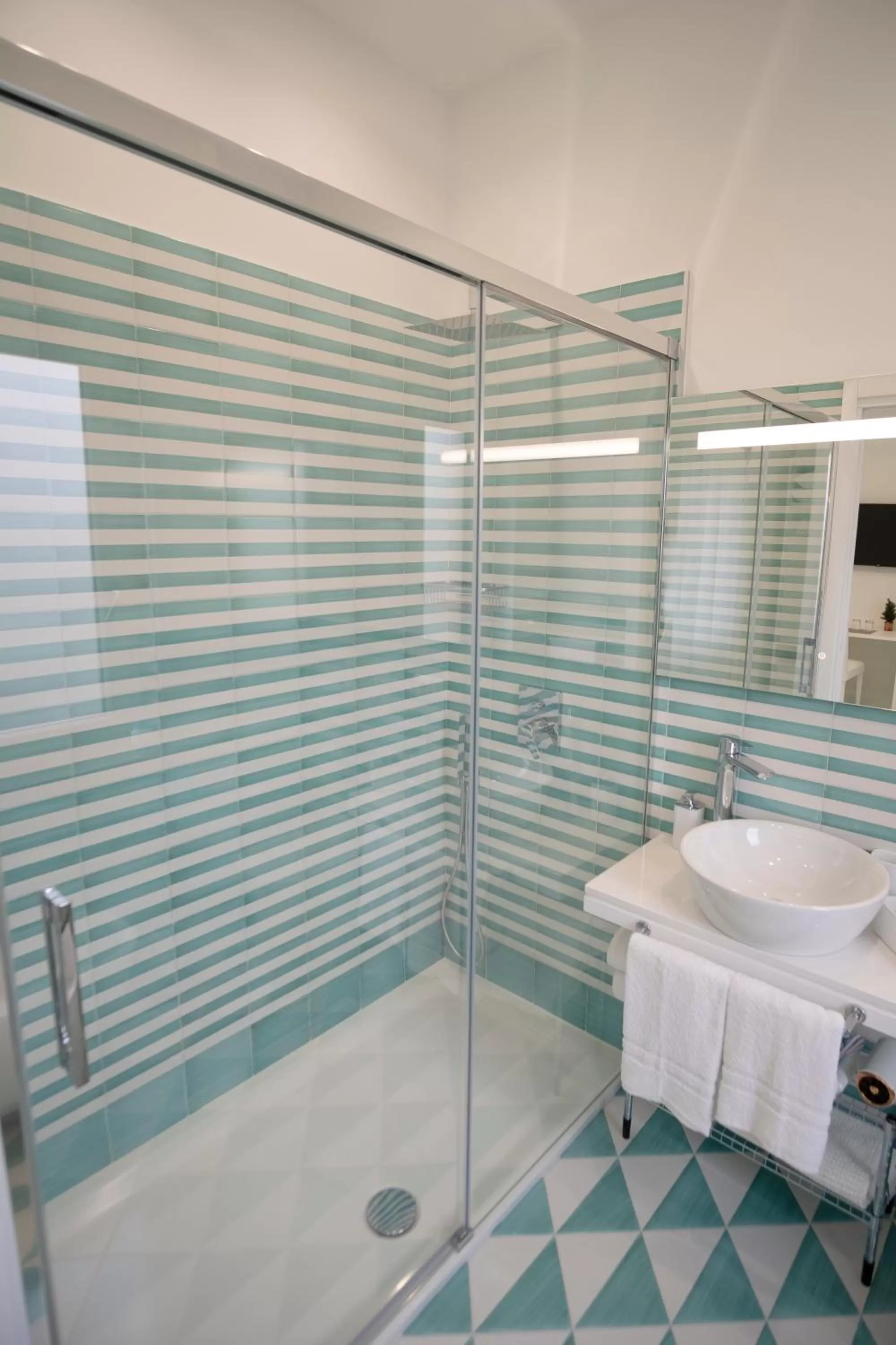 Shower in Domus Sole