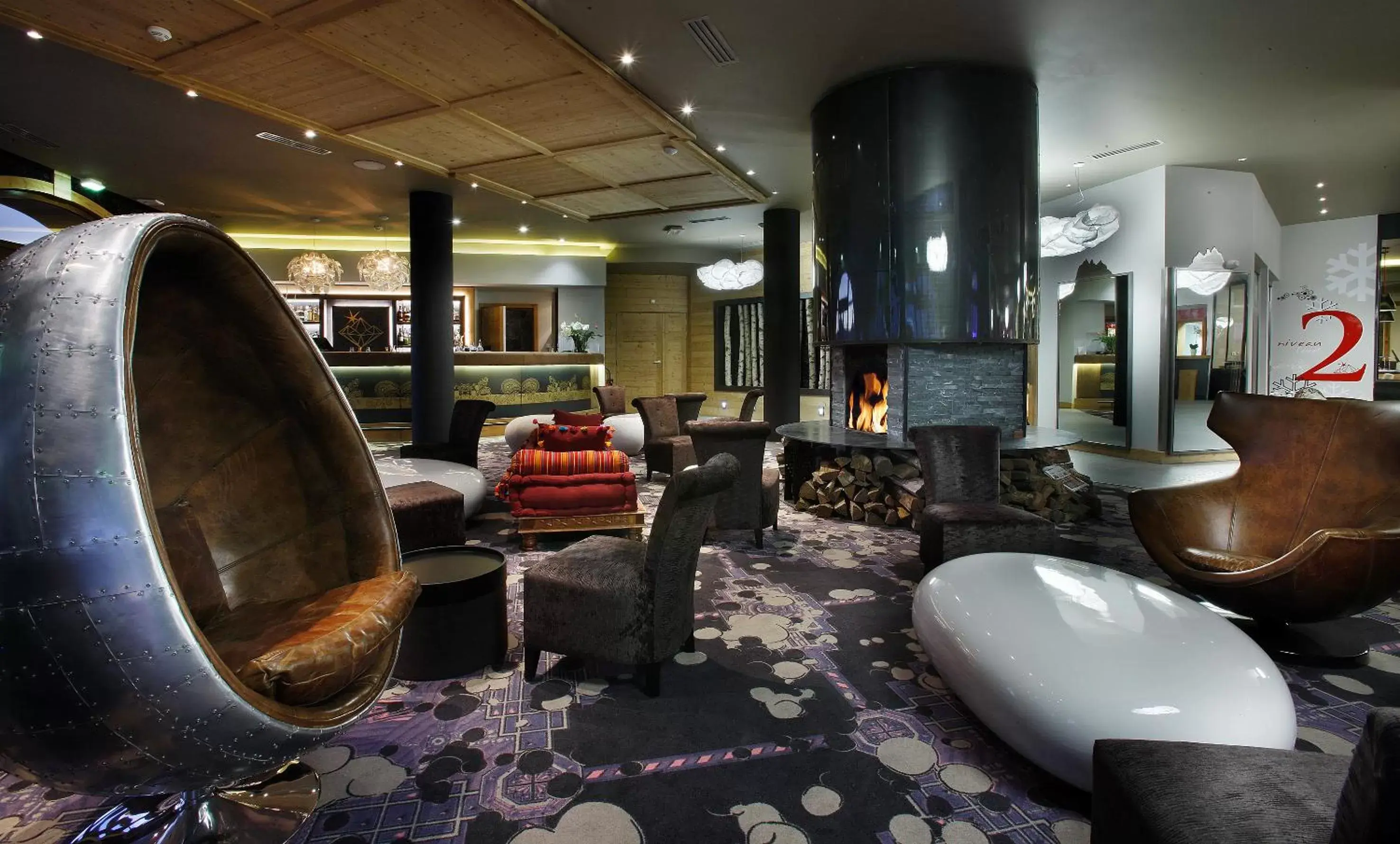 Lounge or bar in Hôtel Koh-I Nor by Les Etincelles