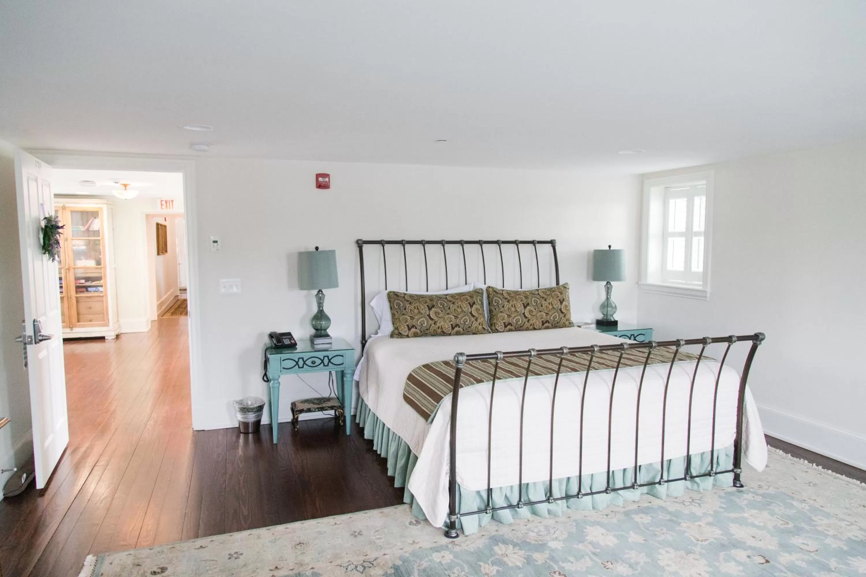 Bed in Inn at Evergreen