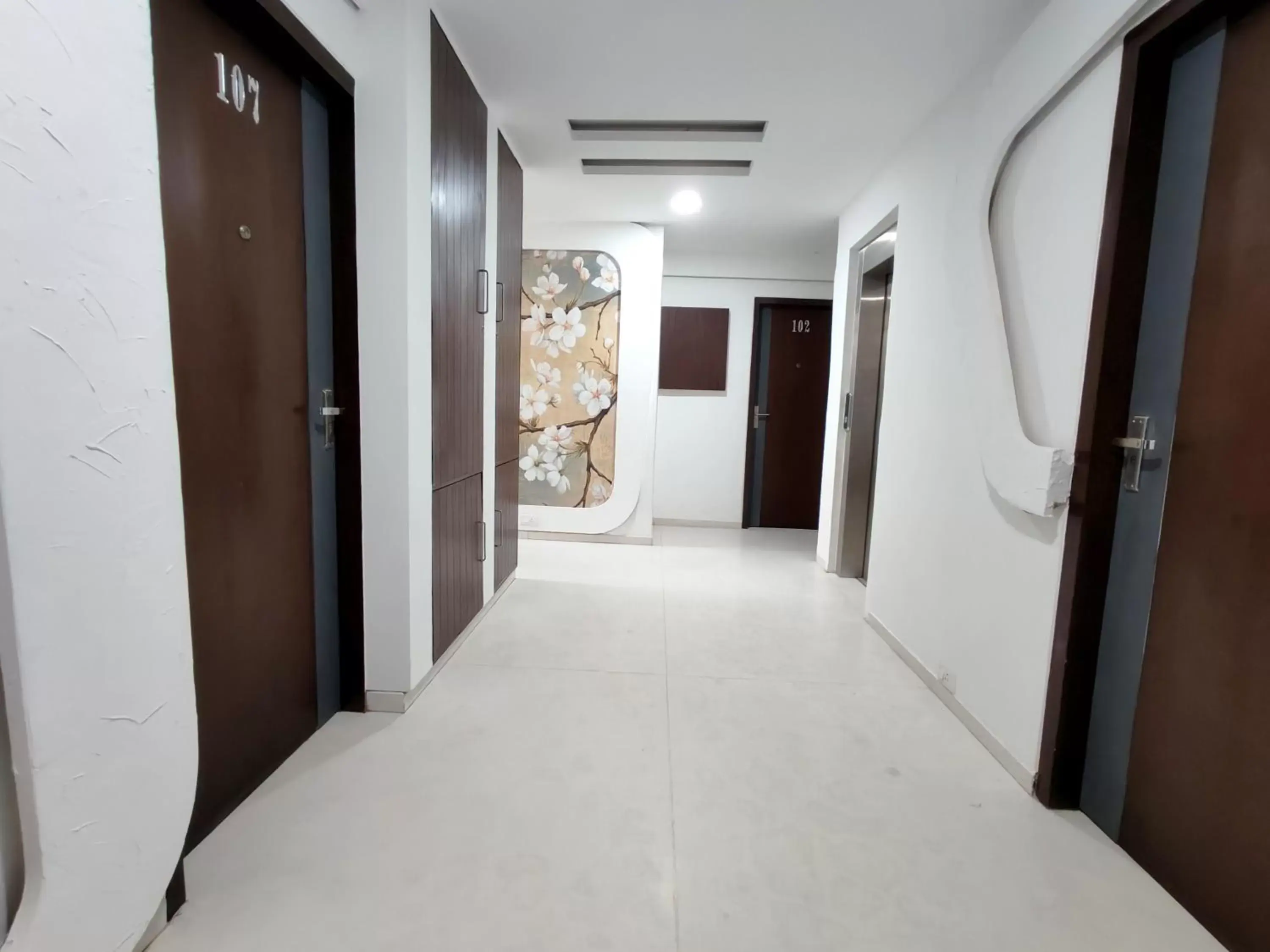 Lobby or reception in The Sky Imperial Hotel Yahvi Lobby or reception in The Sky Imperial Hotel Yahvi