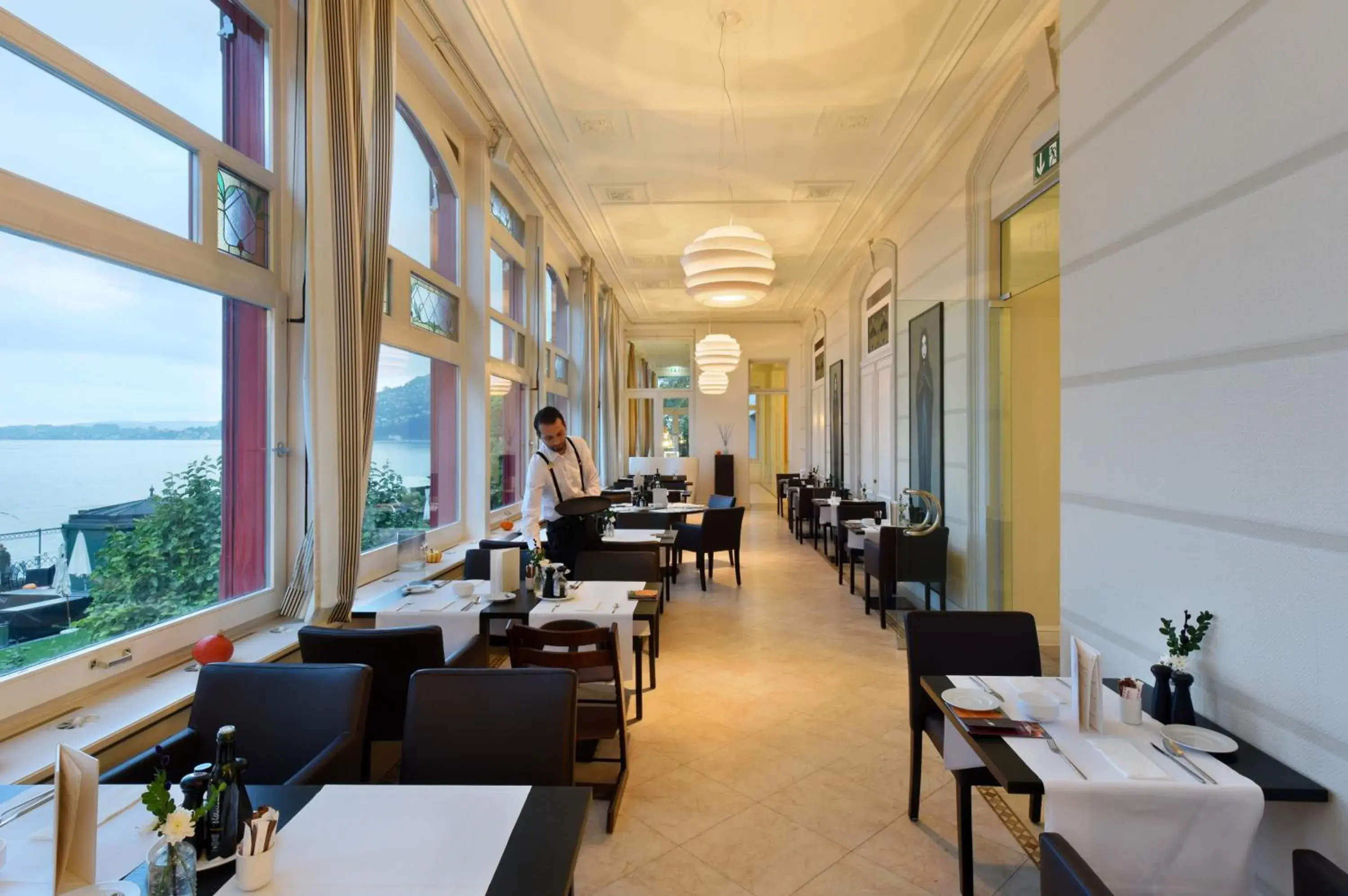 Restaurant/Places to Eat in Hotel Vitznauerhof