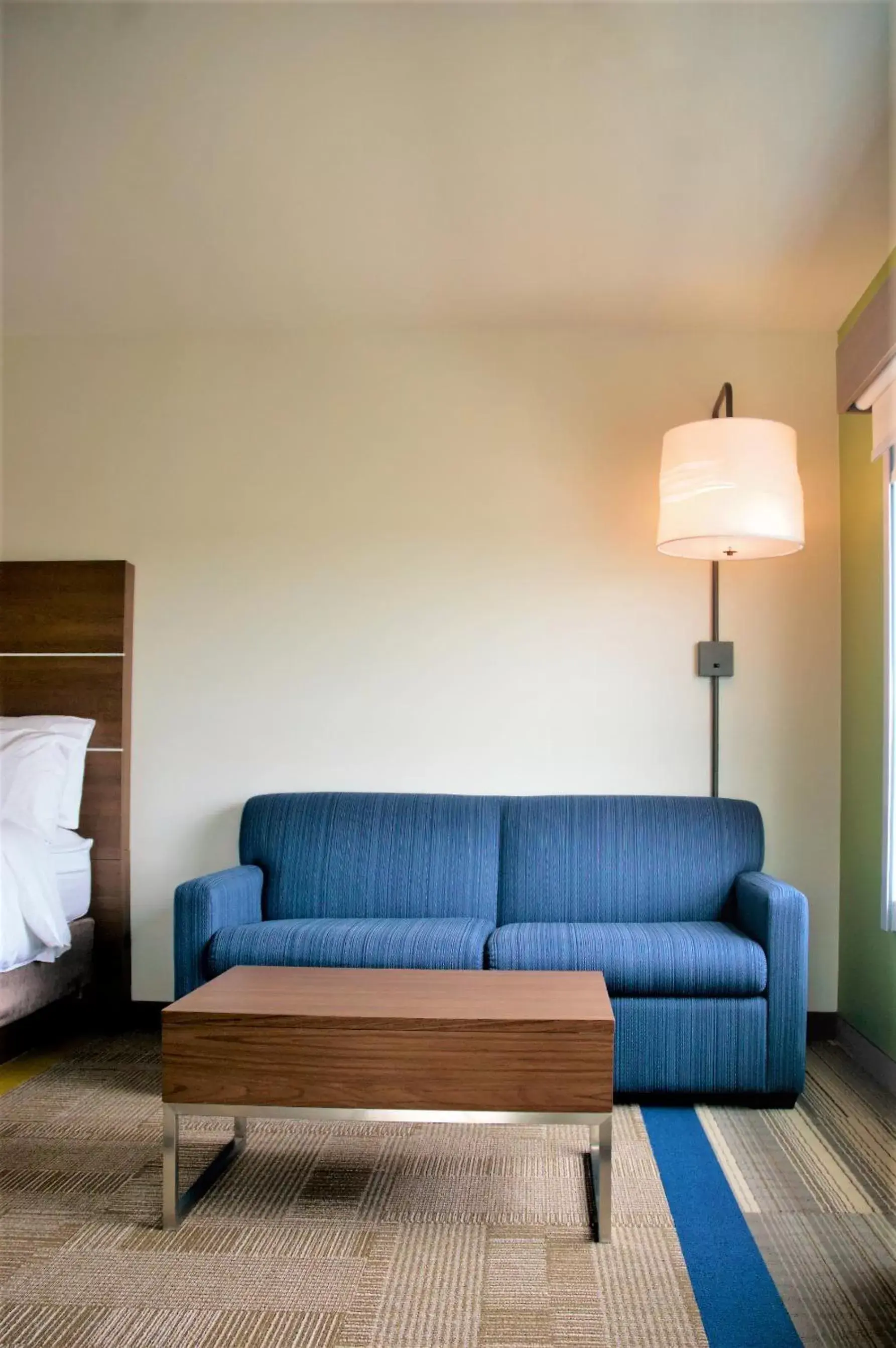 Seating Area in Holiday Inn Express & Suites - Edmonton SW – Windermere, an IHG Hotel